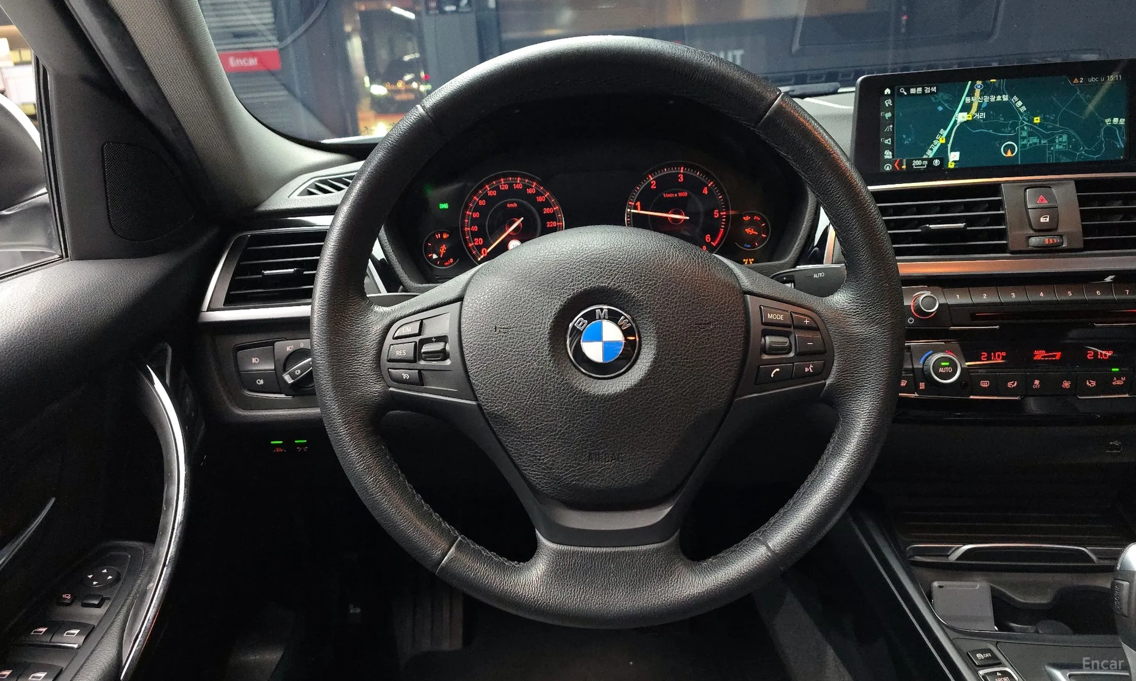 BMW 3 Series (F30) превью 13