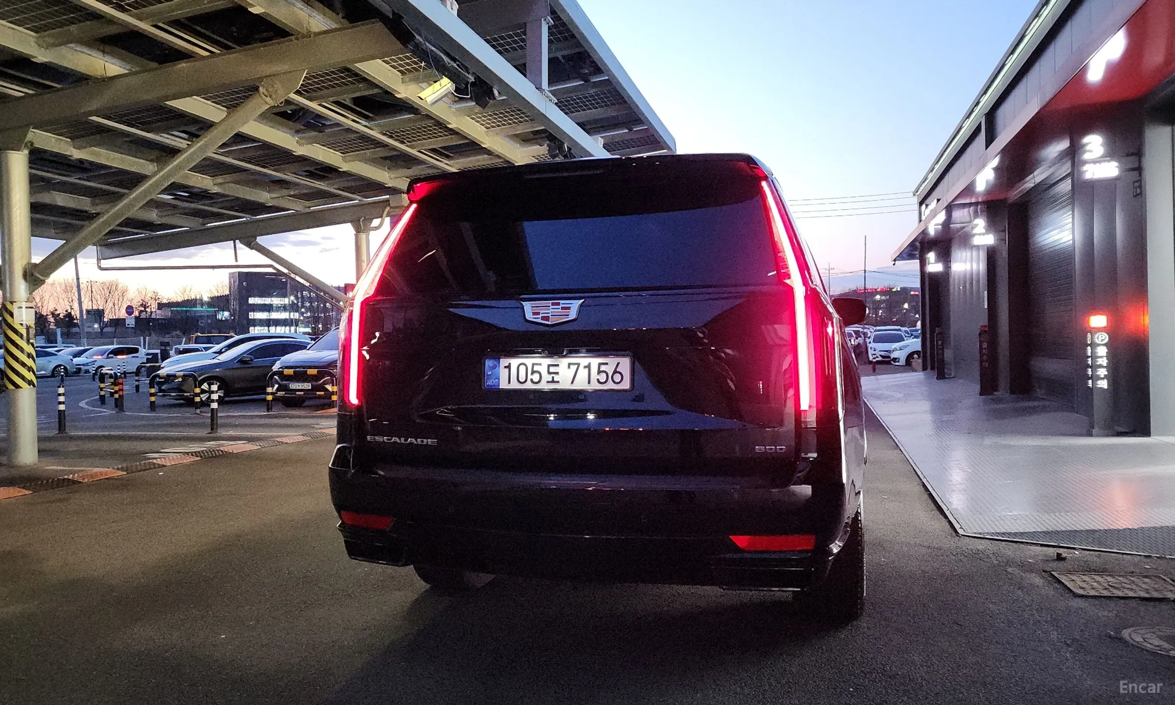 Cadillac Escalade 5th Generation превью 4