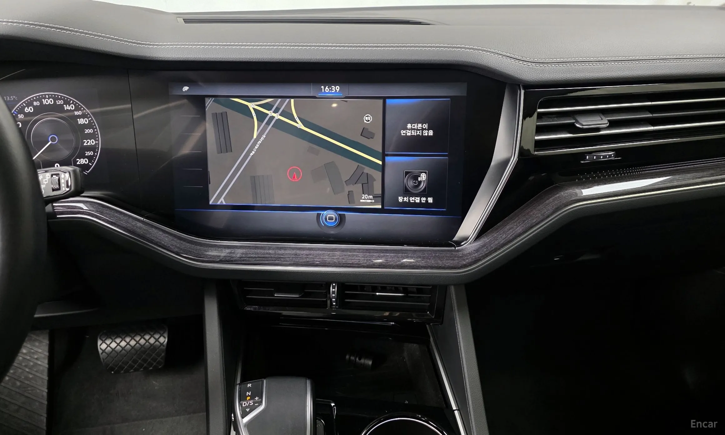 Volkswagen Touareg 3rd Generation превью 14