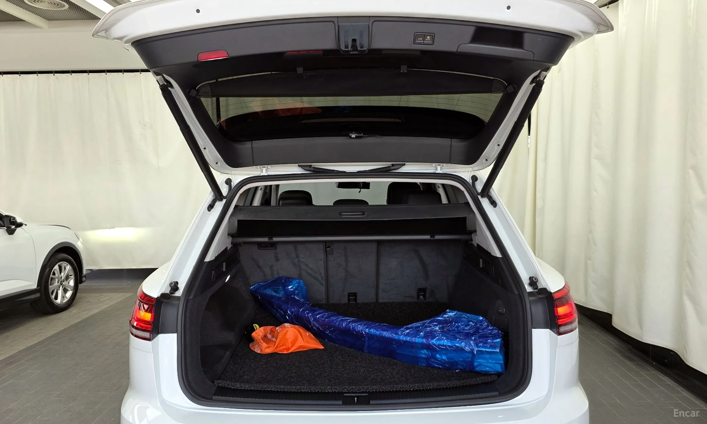 Volkswagen Touareg 3rd Generation превью 20