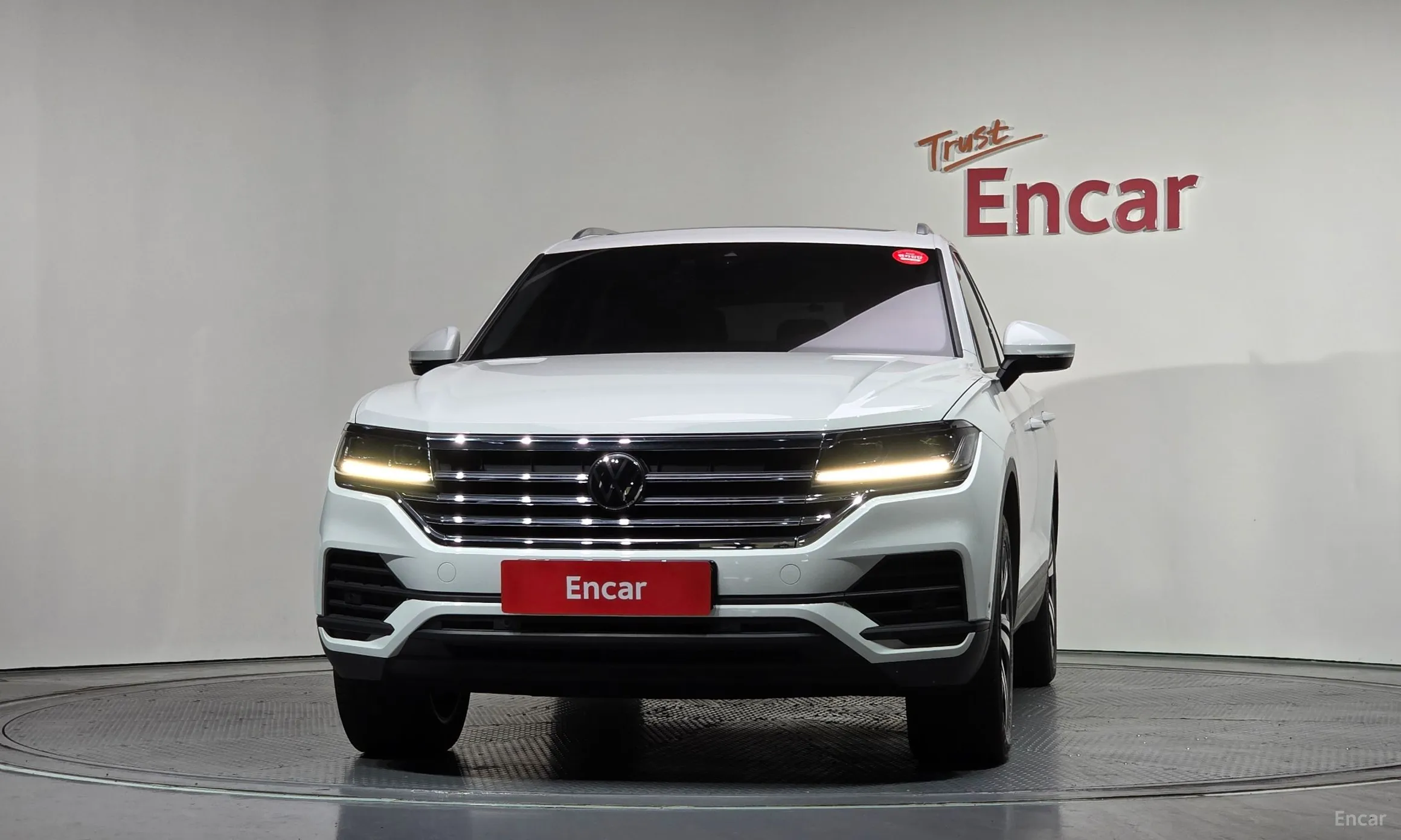 Volkswagen Touareg 3rd Generation превью 3