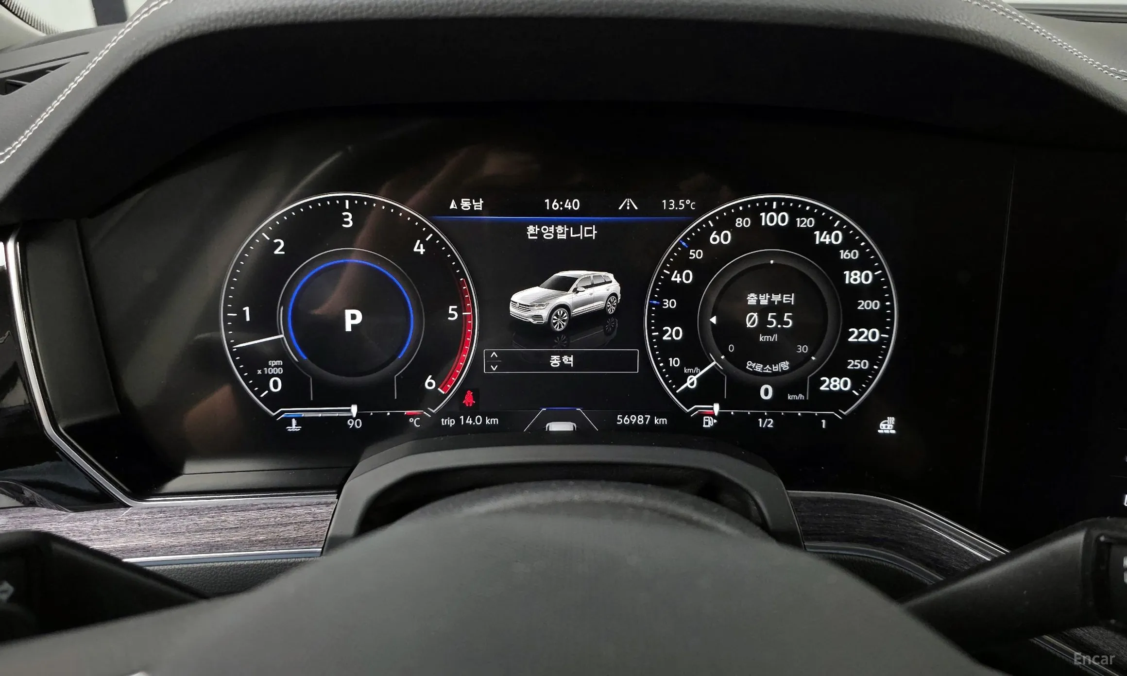 Volkswagen Touareg 3rd Generation превью 8