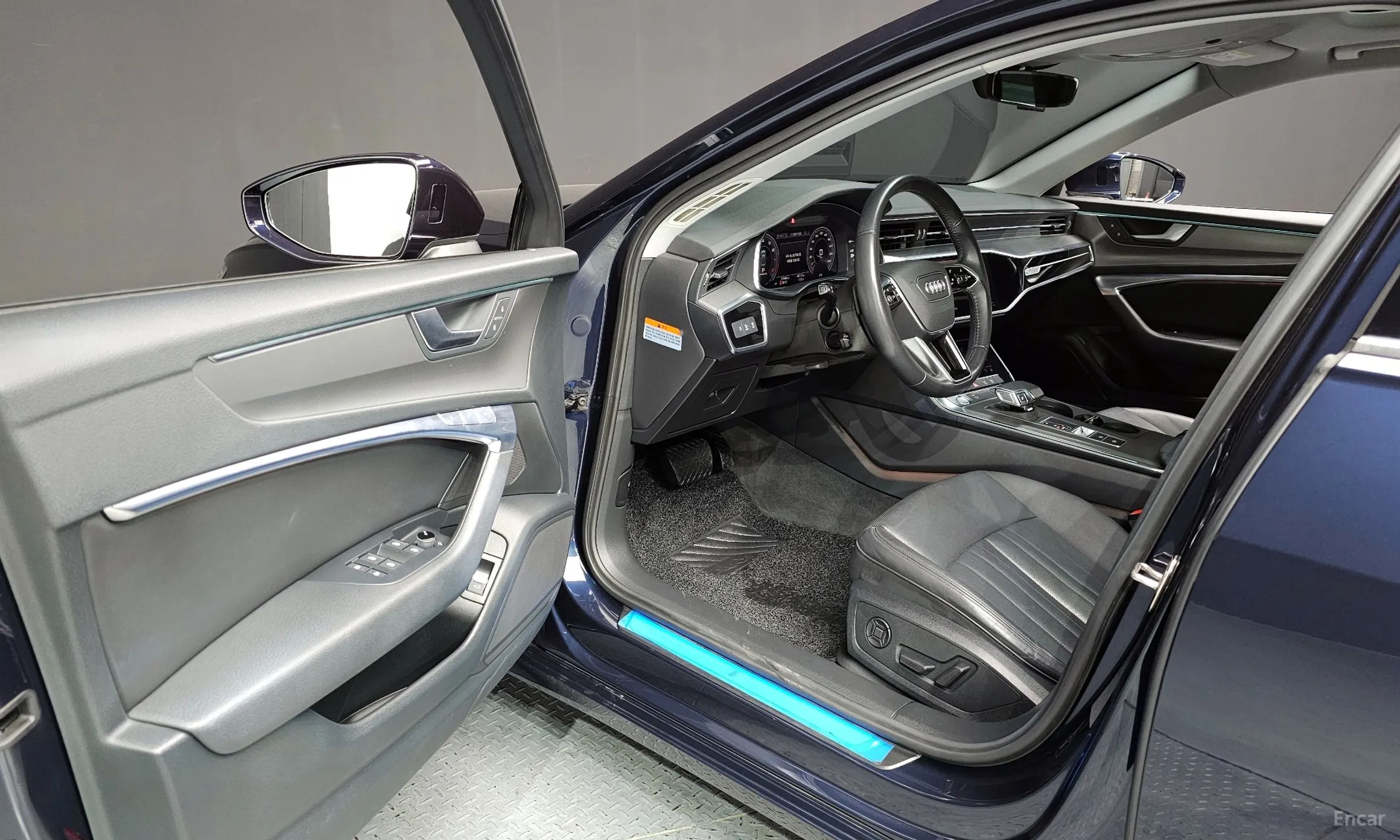 Audi A6 (C8) превью 10