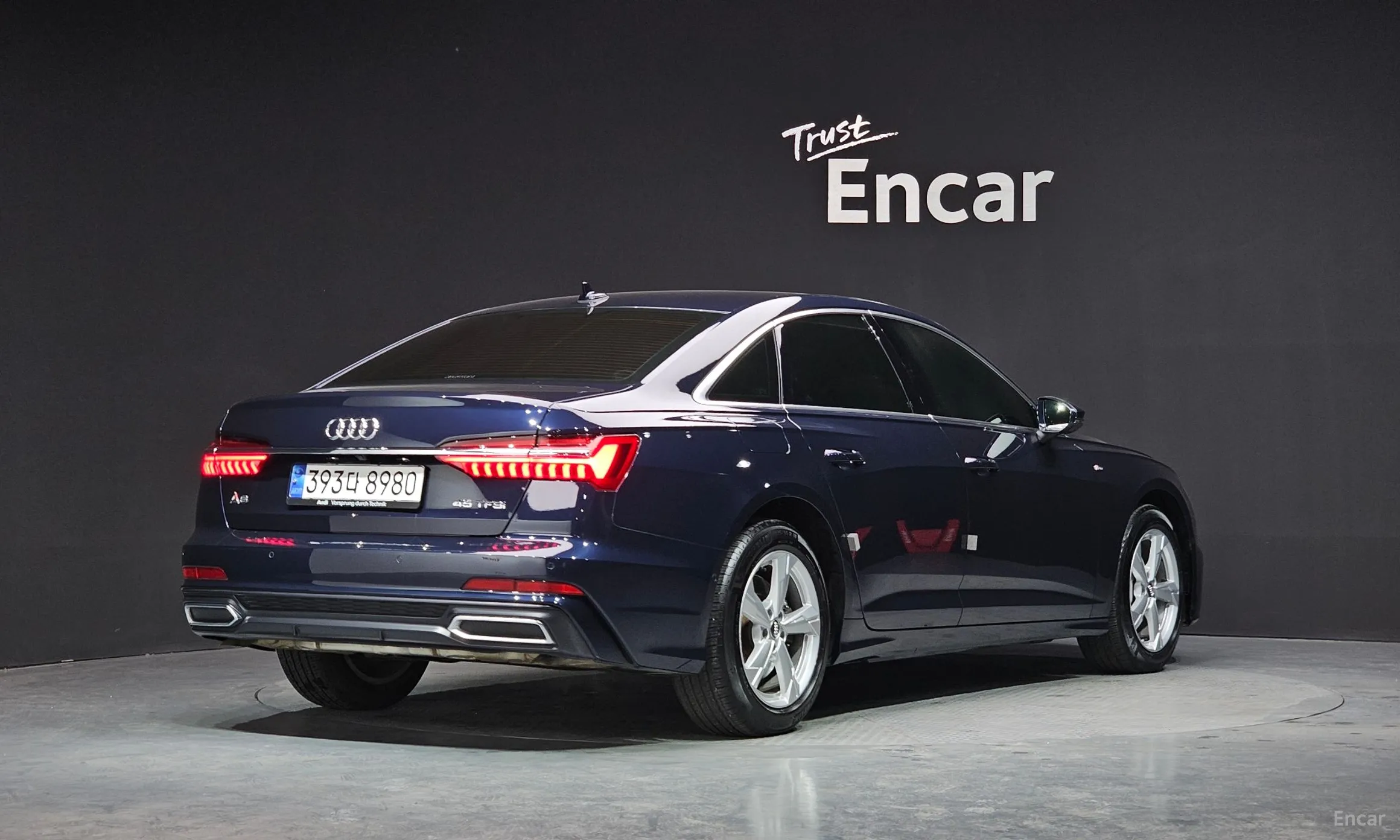Audi A6 (C8)