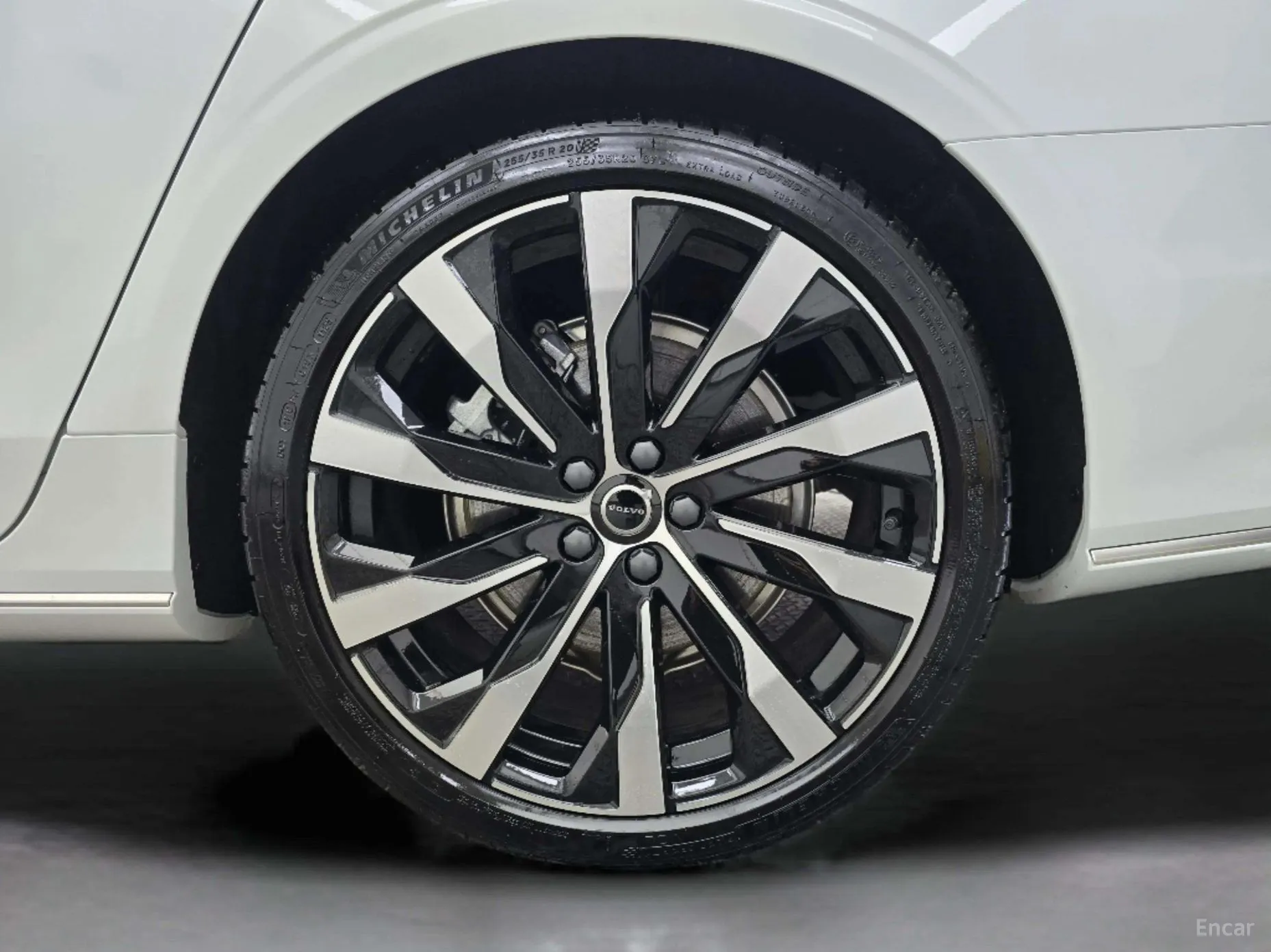 Volvo S90 превью 5
