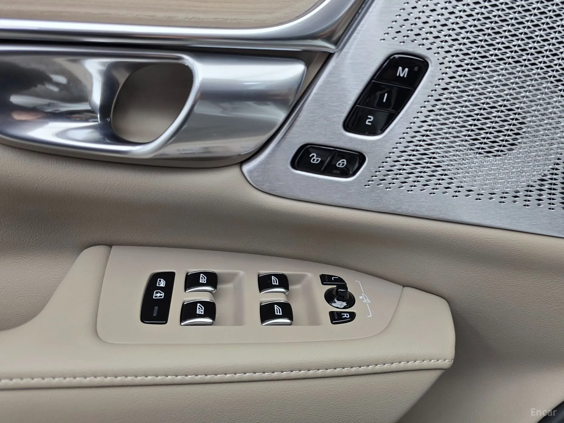 Volvo S90 превью 14
