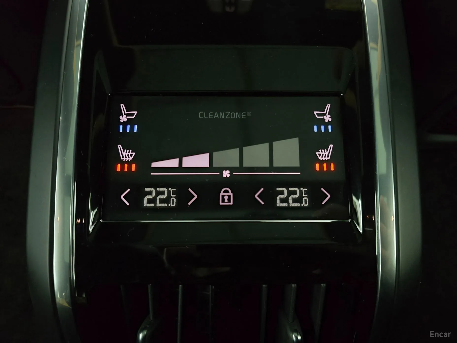 Volvo S90 превью 17