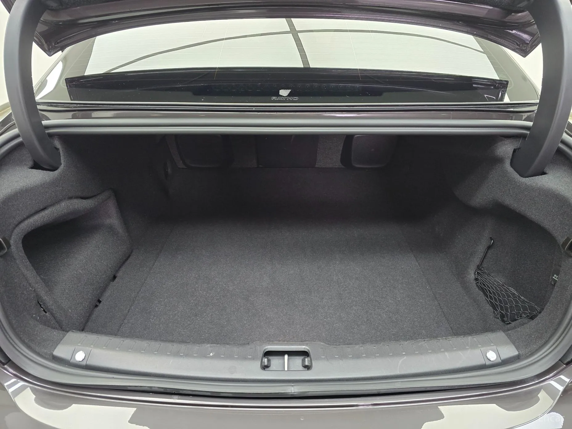 Volvo S90 превью 19