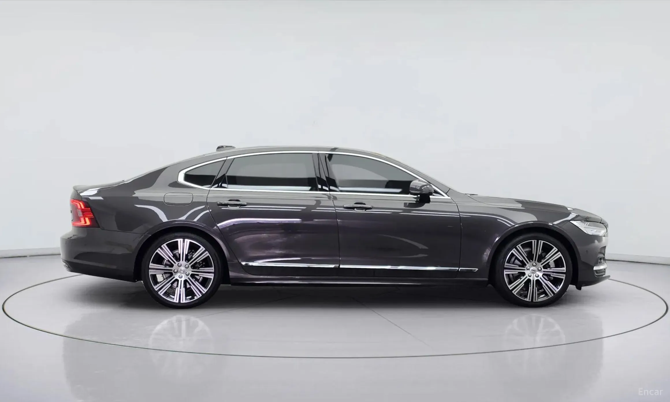 Volvo S90 превью 4
