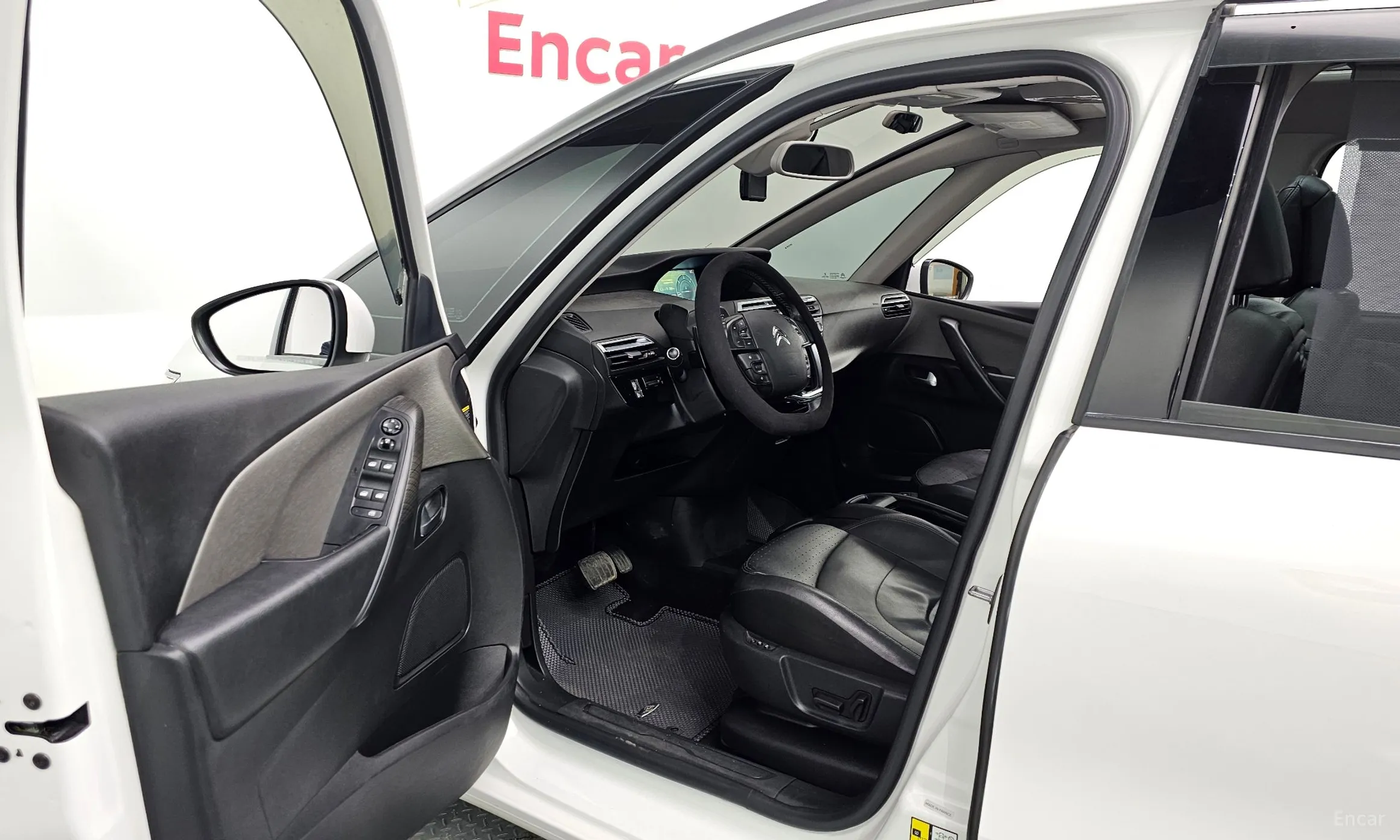 Citroën/DS Grand C4 Picasso превью 10