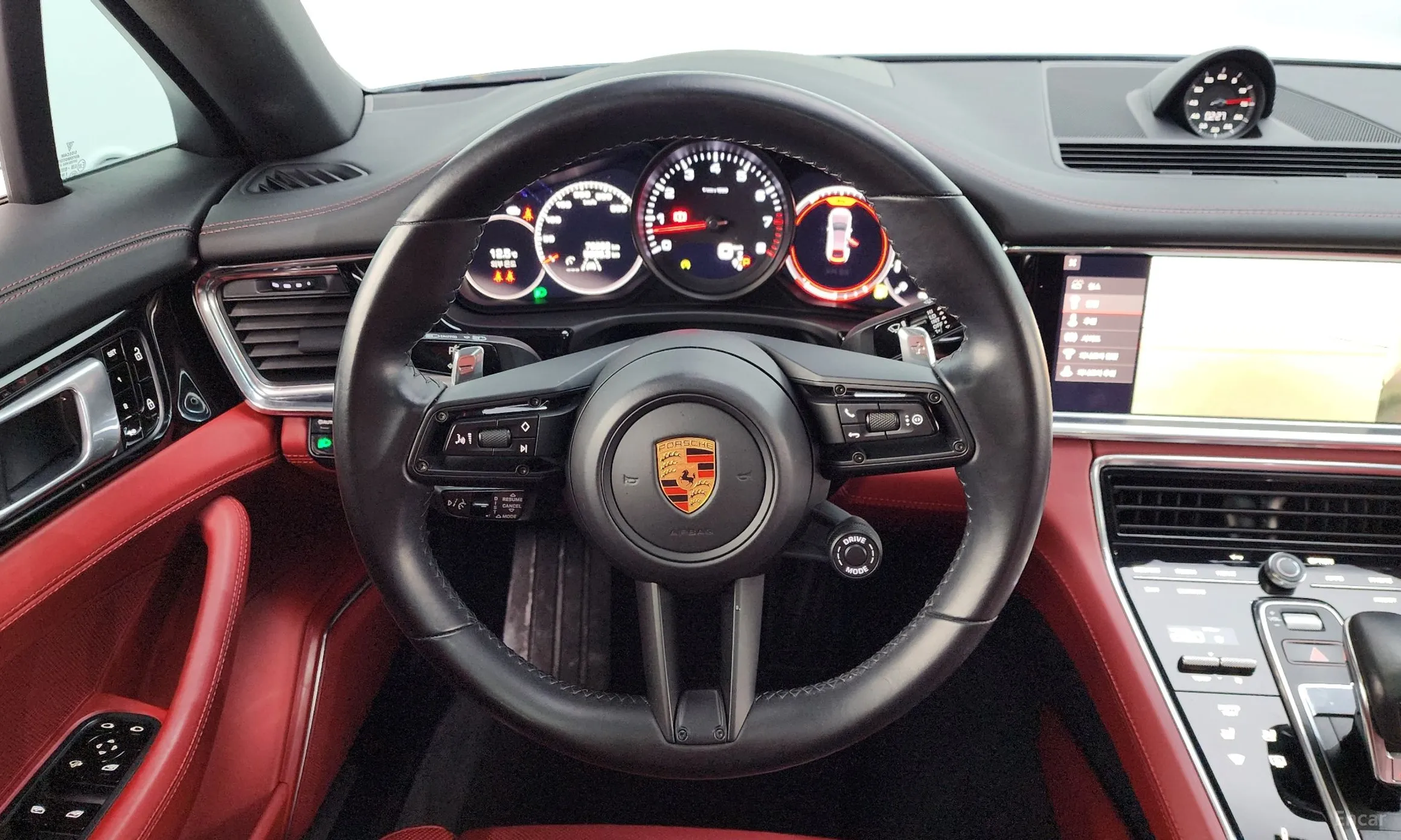 Porsche Panamera (971) превью 13