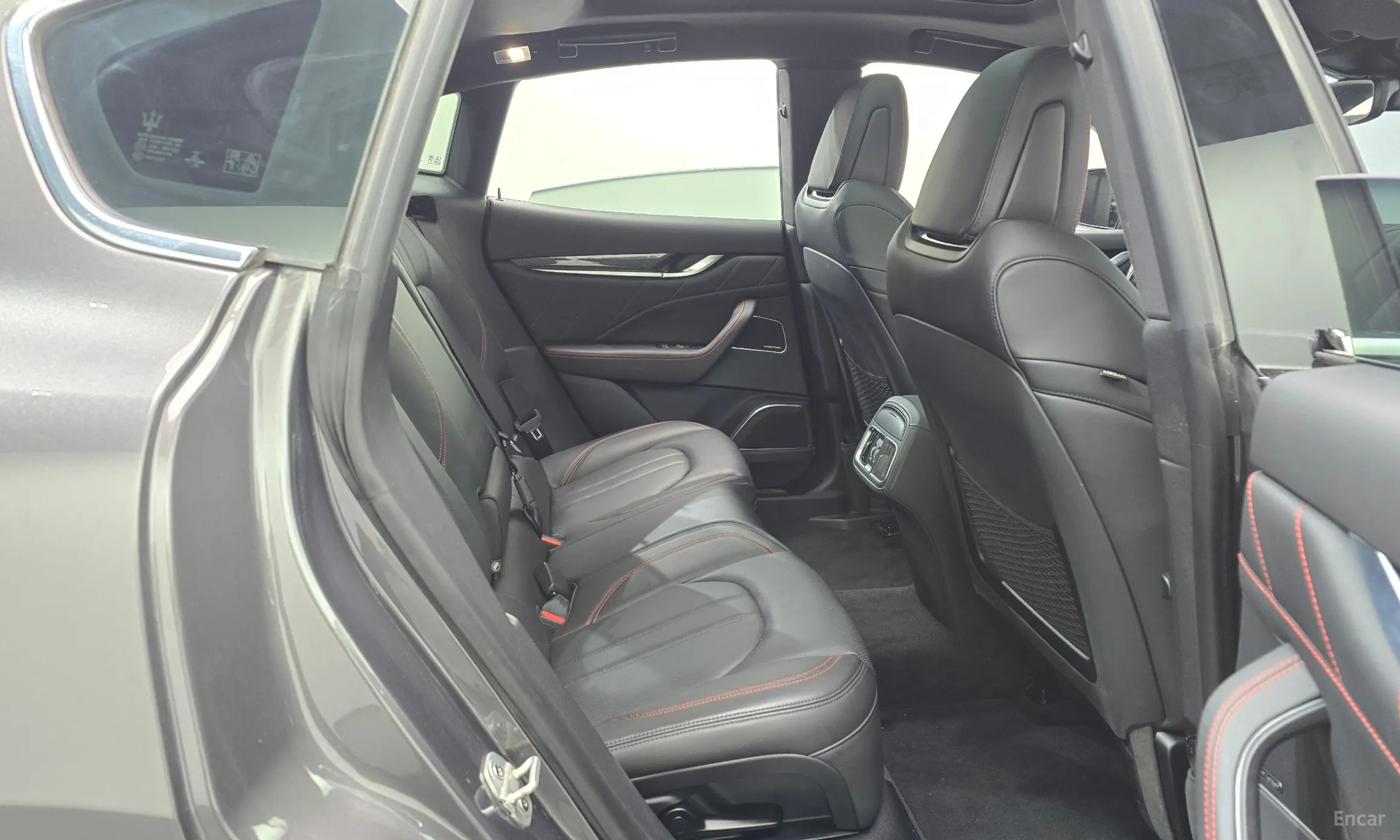 Maserati Levante превью 12
