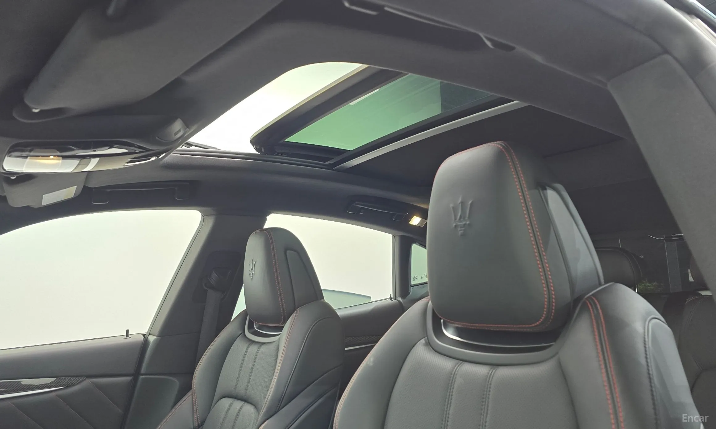 Maserati Levante превью 19