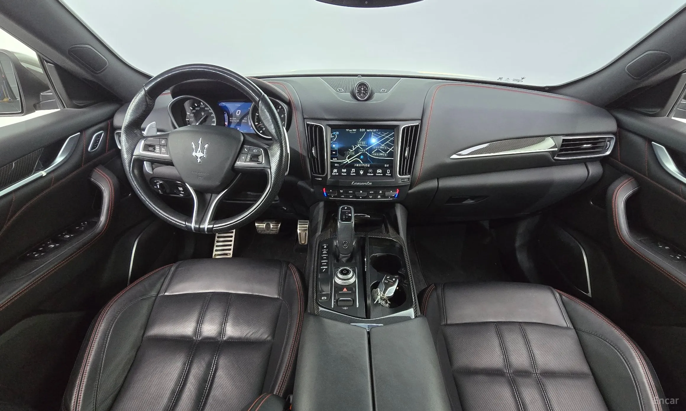 Maserati Levante превью 7