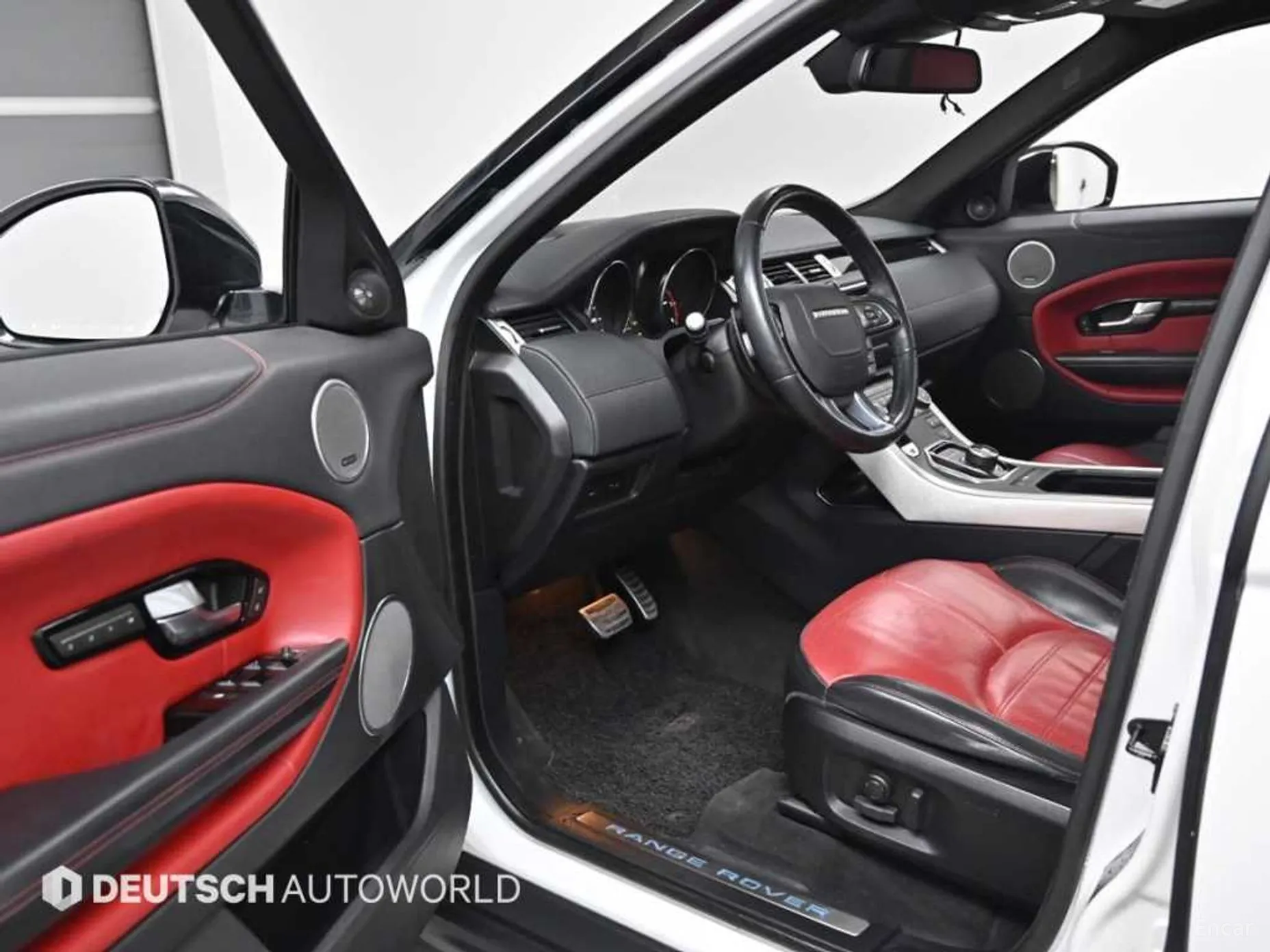 Land Rover Range Rover Evoque превью 11