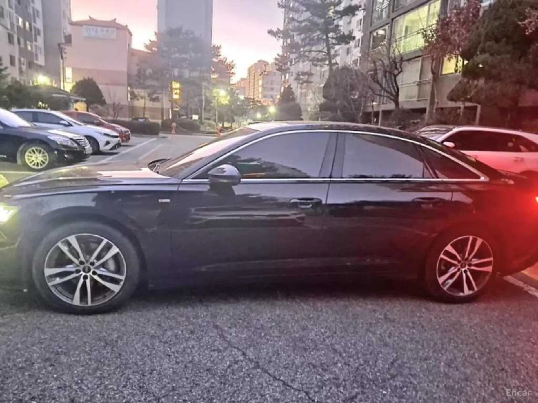 Audi A6 (C8) превью 4