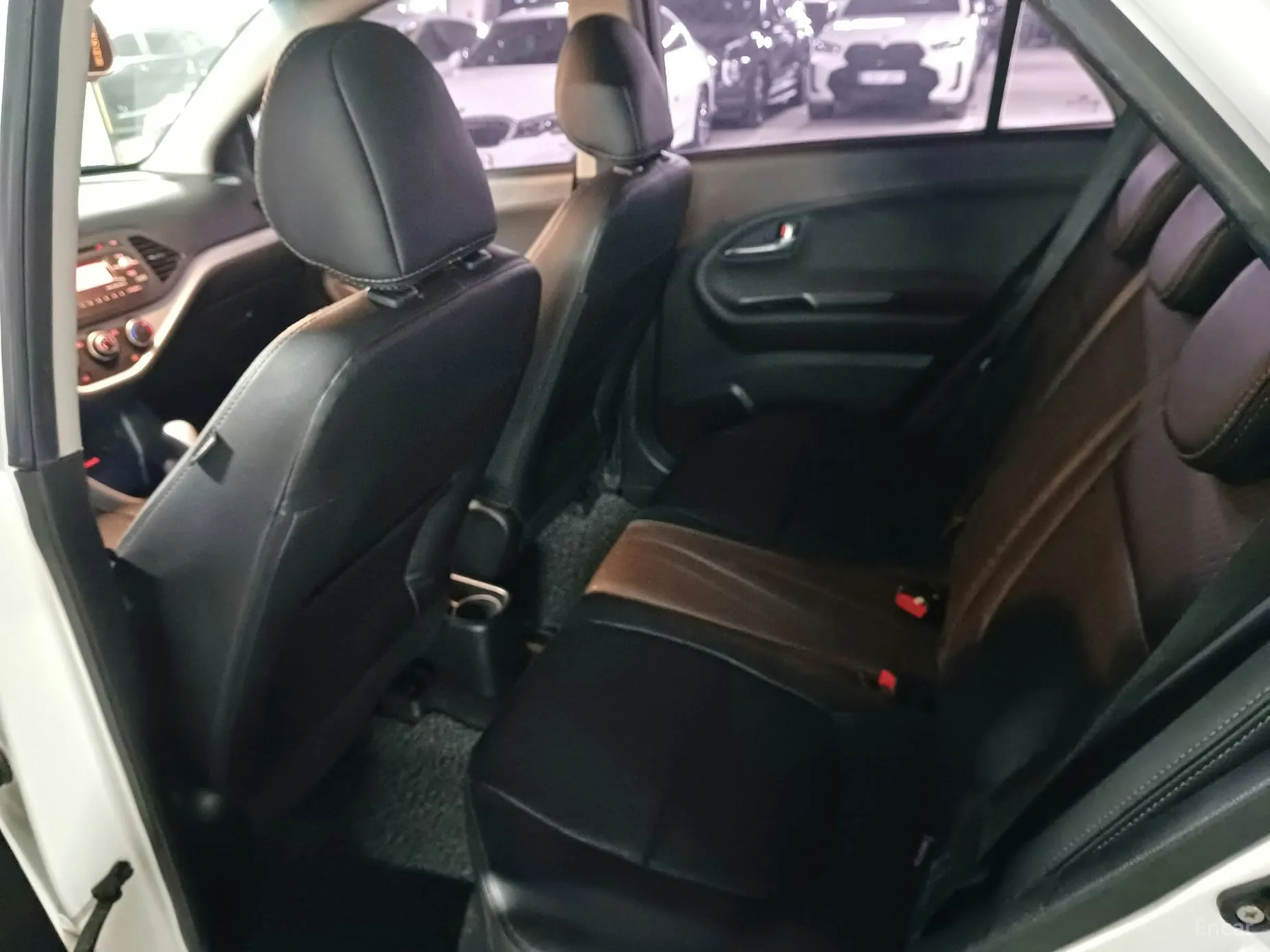 Kia morning превью 11