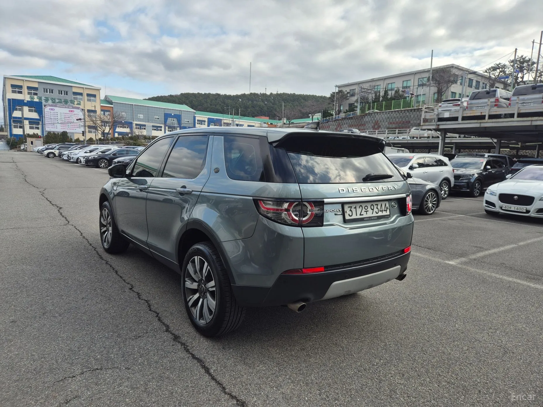Land Rover Discovery Sports превью 3