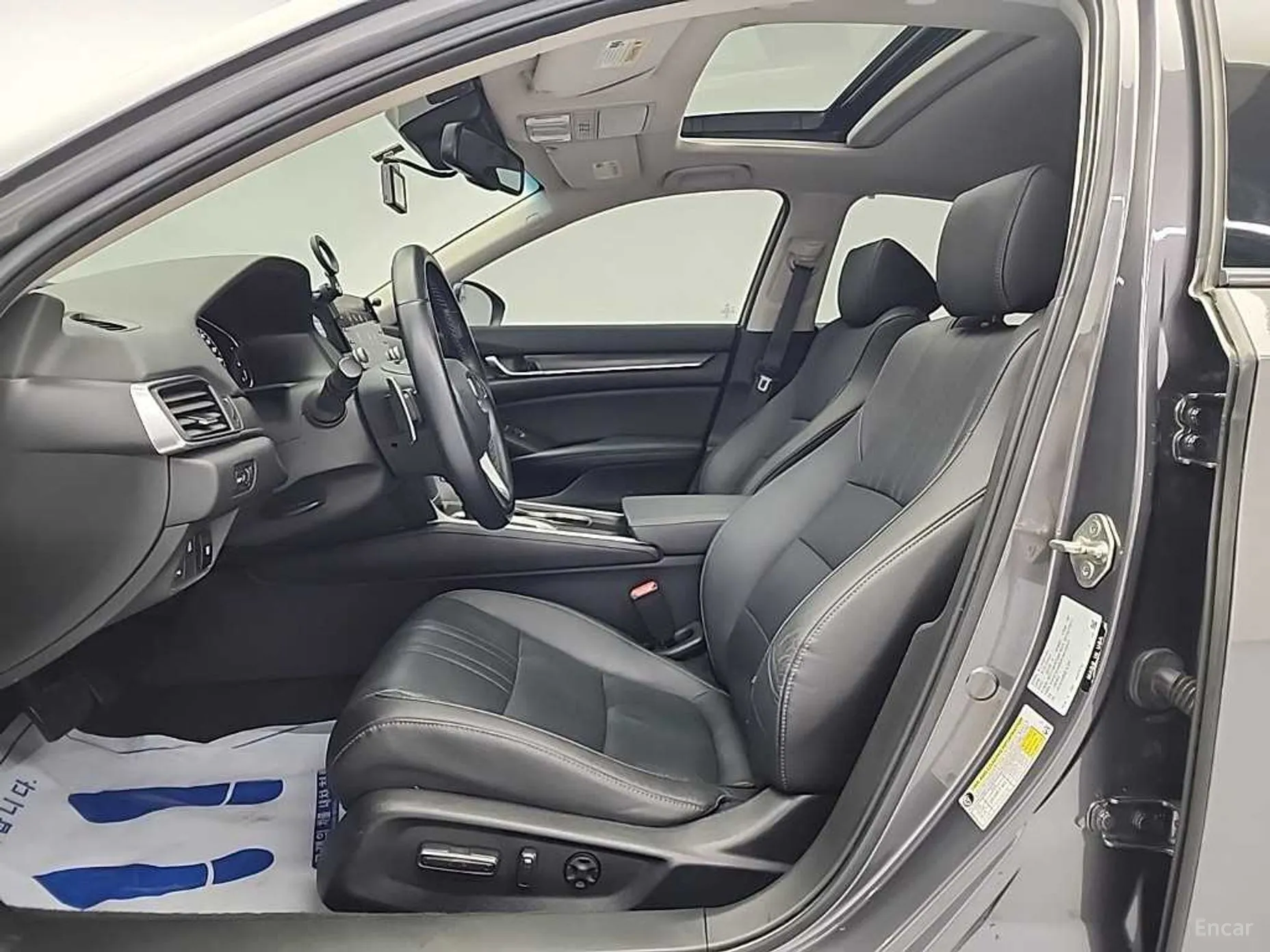 Honda Accord 10th Generation превью 11