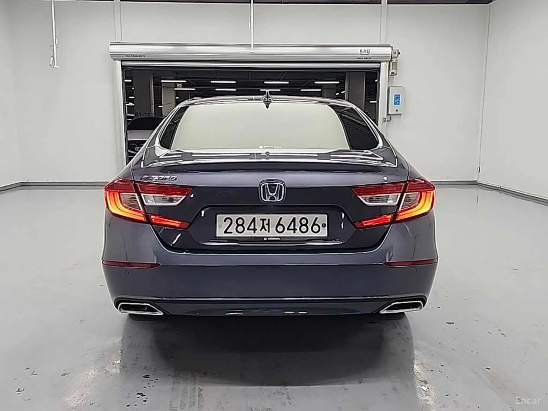 Honda Accord 10th Generation превью 3
