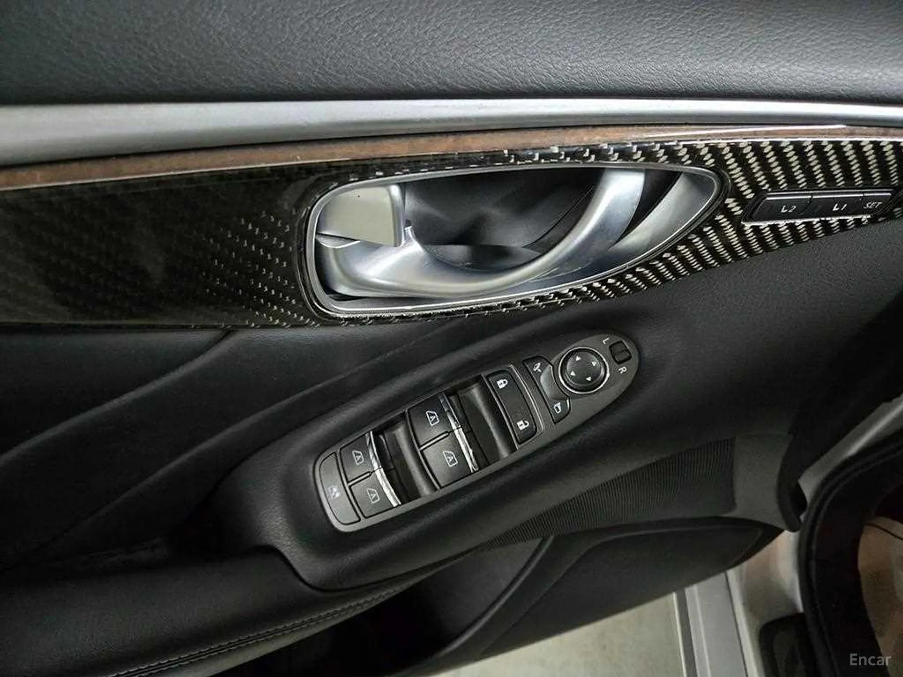 Infiniti Q50 превью 13