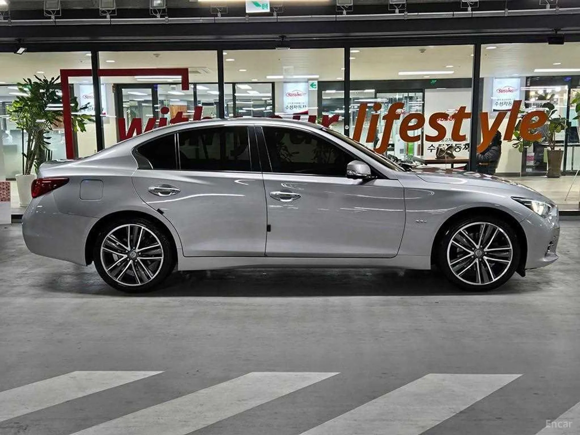 Infiniti Q50 превью 3