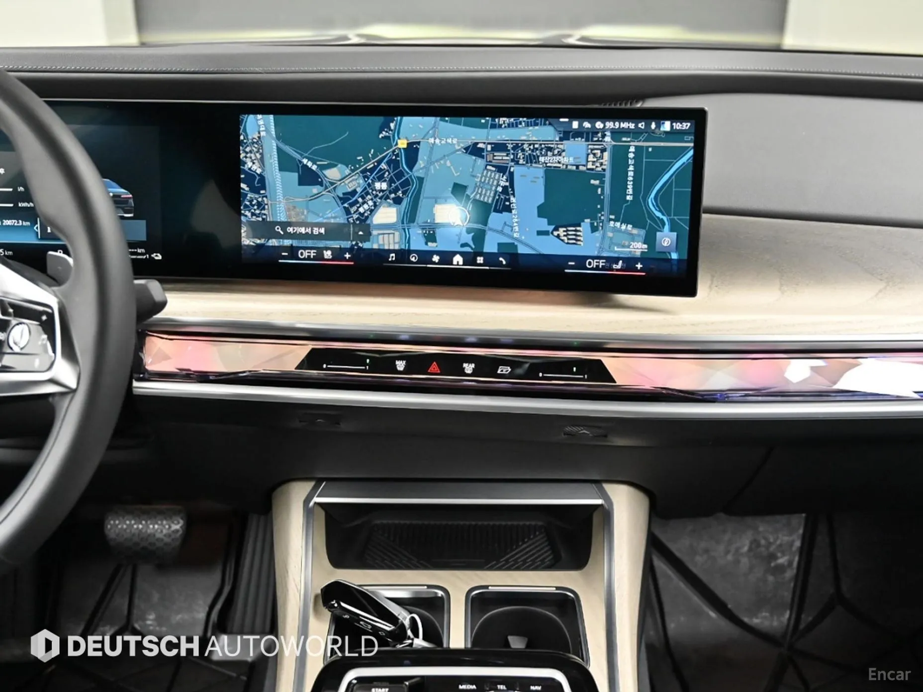 BMW 7 Series (G70) превью 14