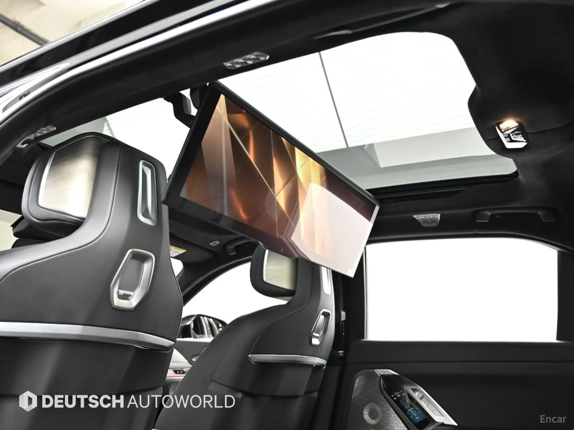 BMW 7 Series (G70) превью 18