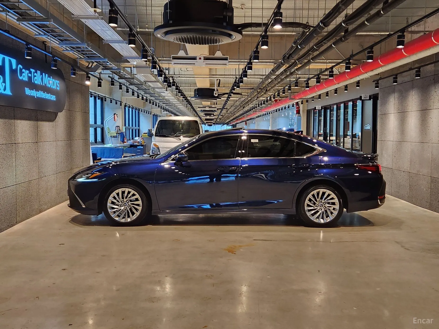 Lexus ES300h 7th Generation