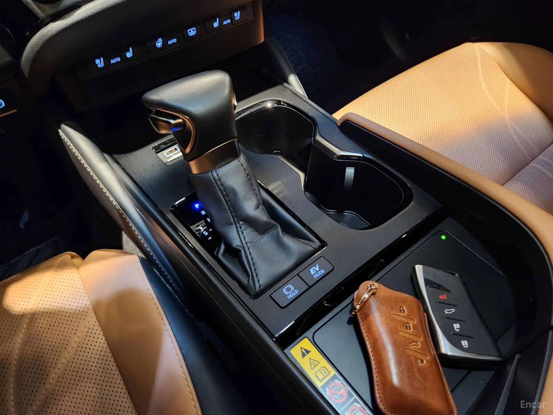 Lexus ES300h 7th Generation превью 8