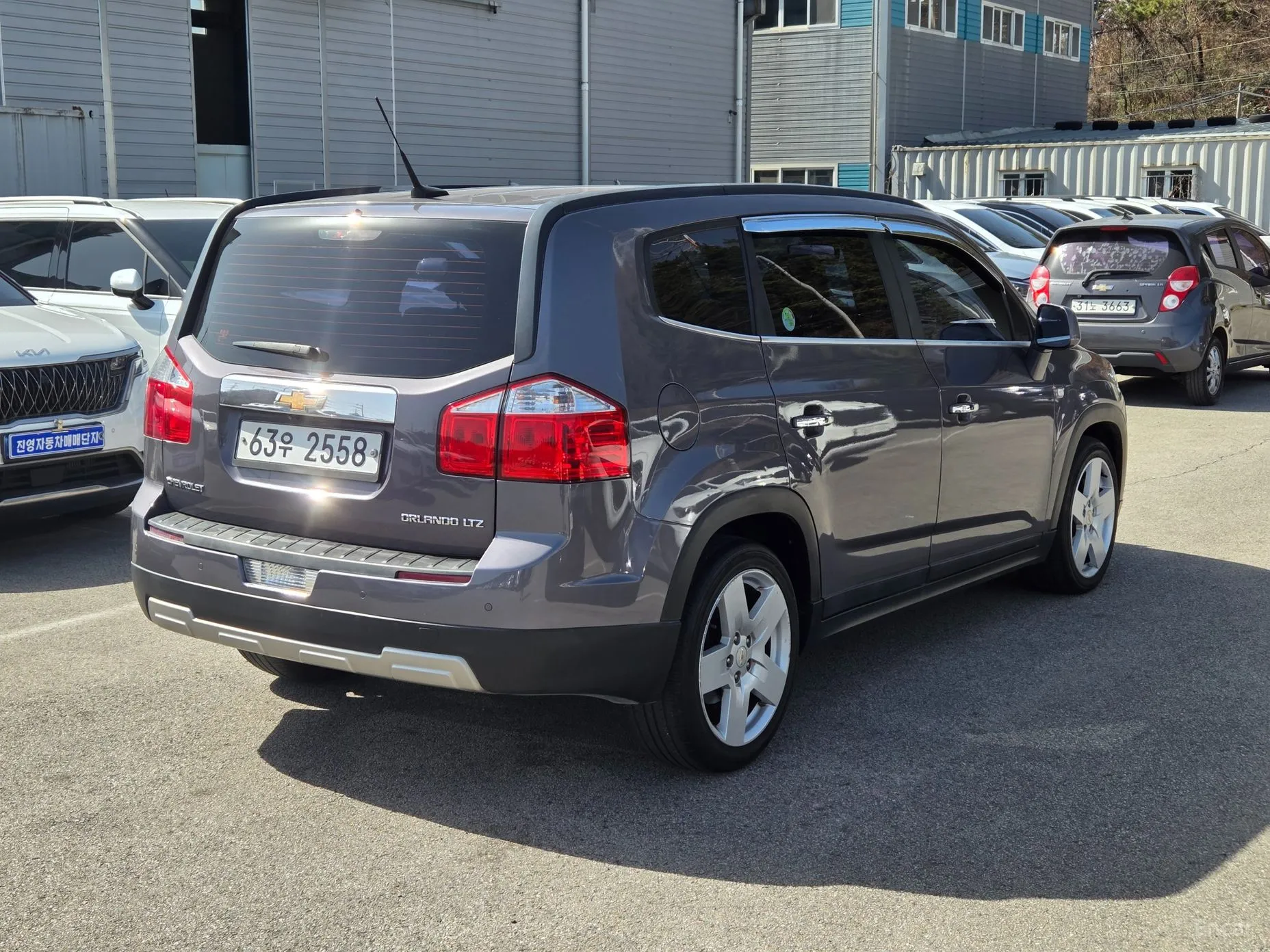 Chevrolet (GM Daewoo) Orlando превью 6