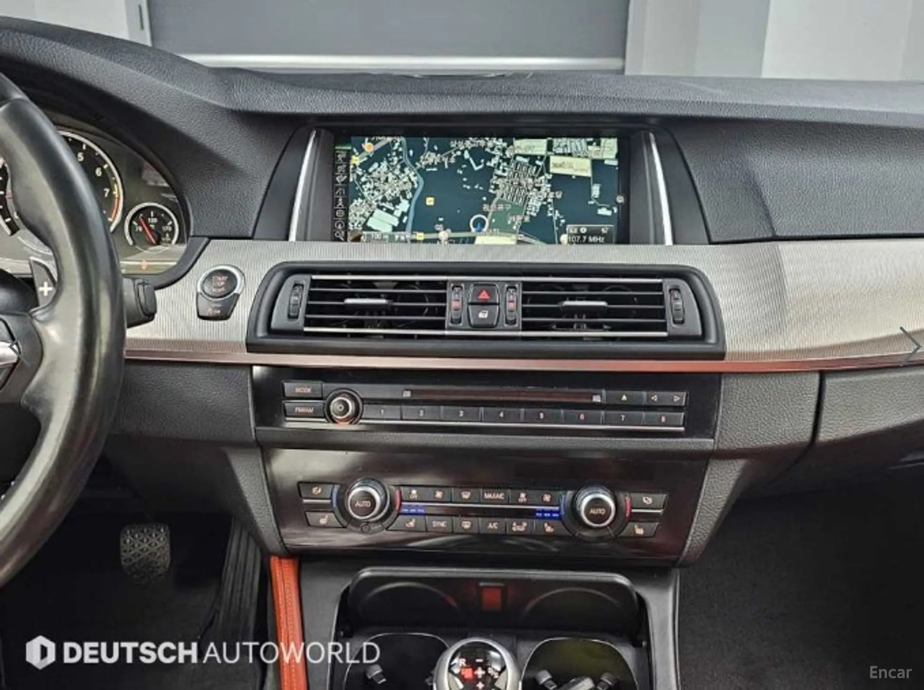 BMW M5 (F10) превью 14