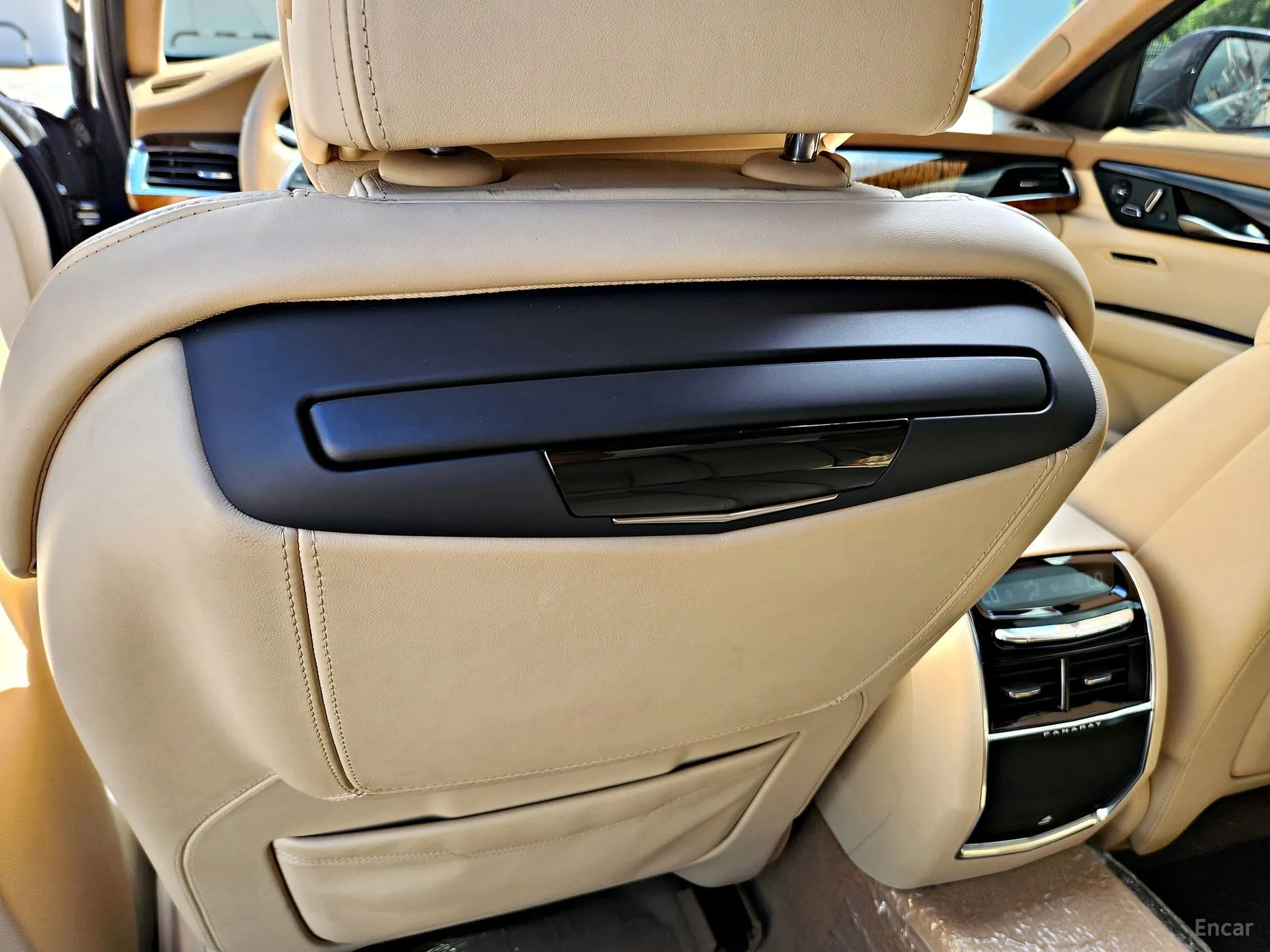 Cadillac CT6 превью 12