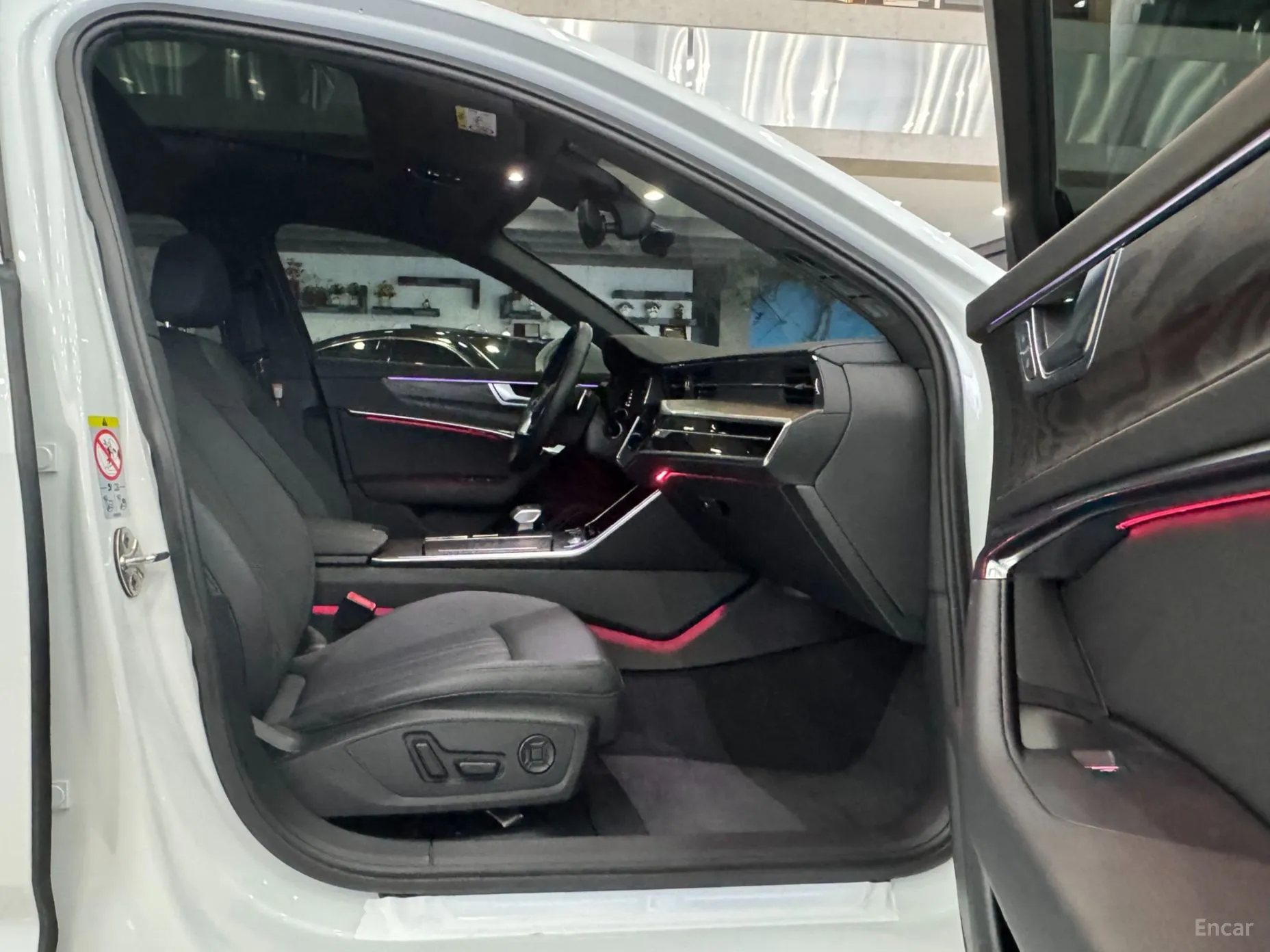 Audi A6 (C8) превью 14