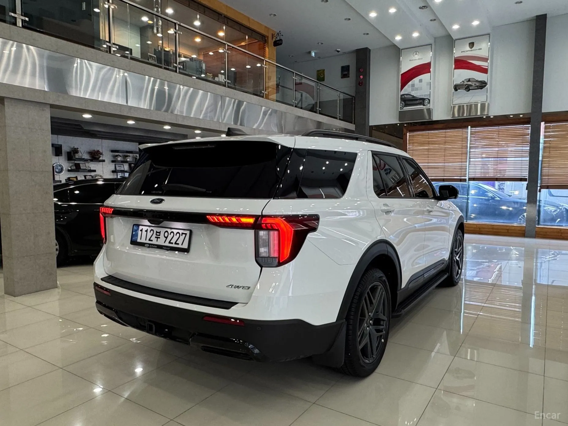 Ford Explorer 6th Generation превью 2