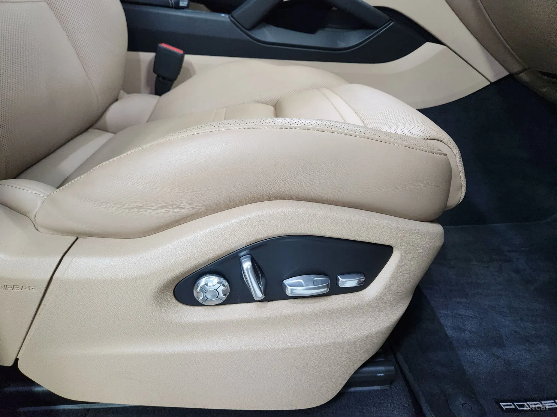 Porsche Cayenne (PO536) превью 16