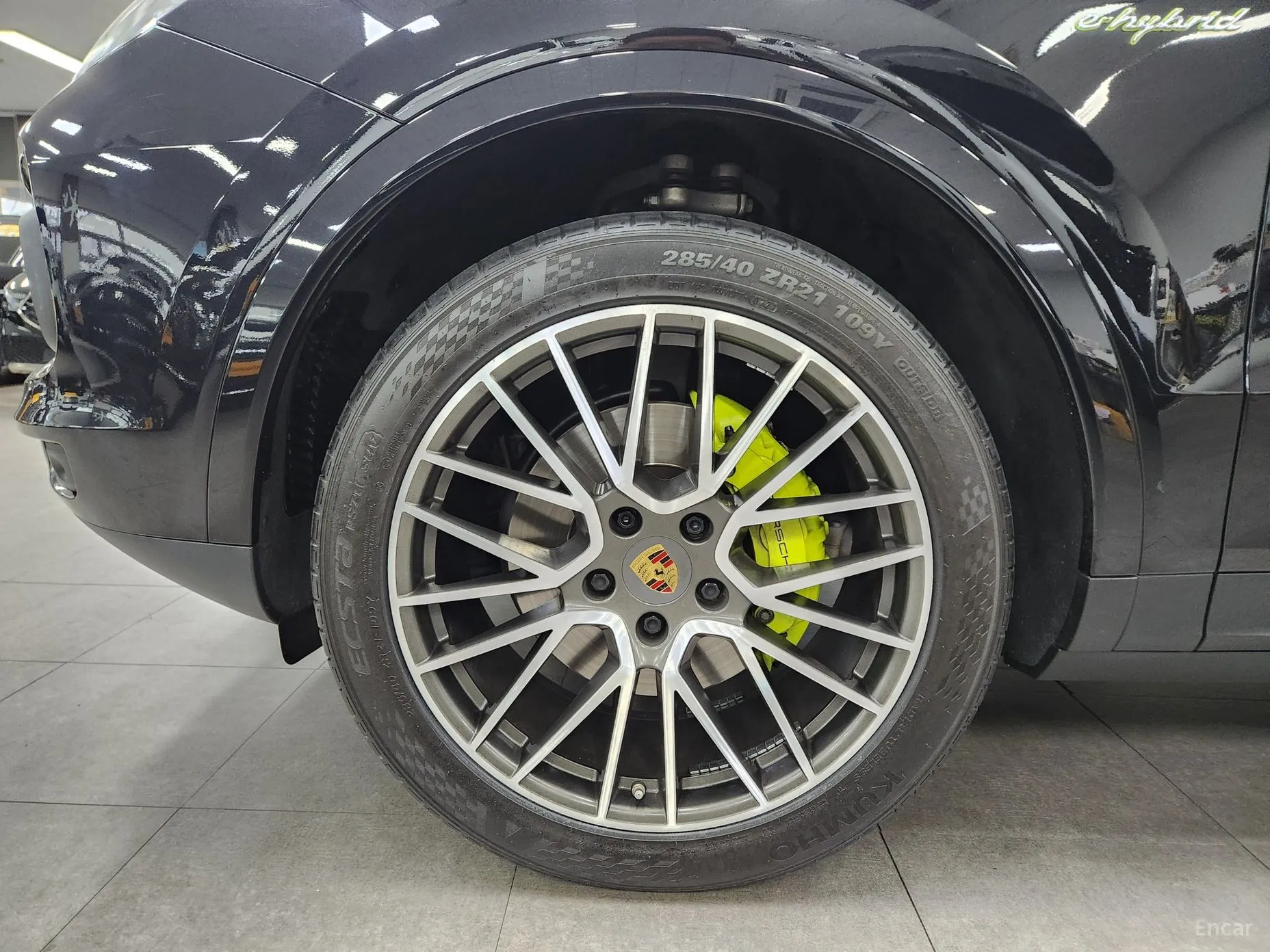 Porsche Cayenne (PO536) превью 20