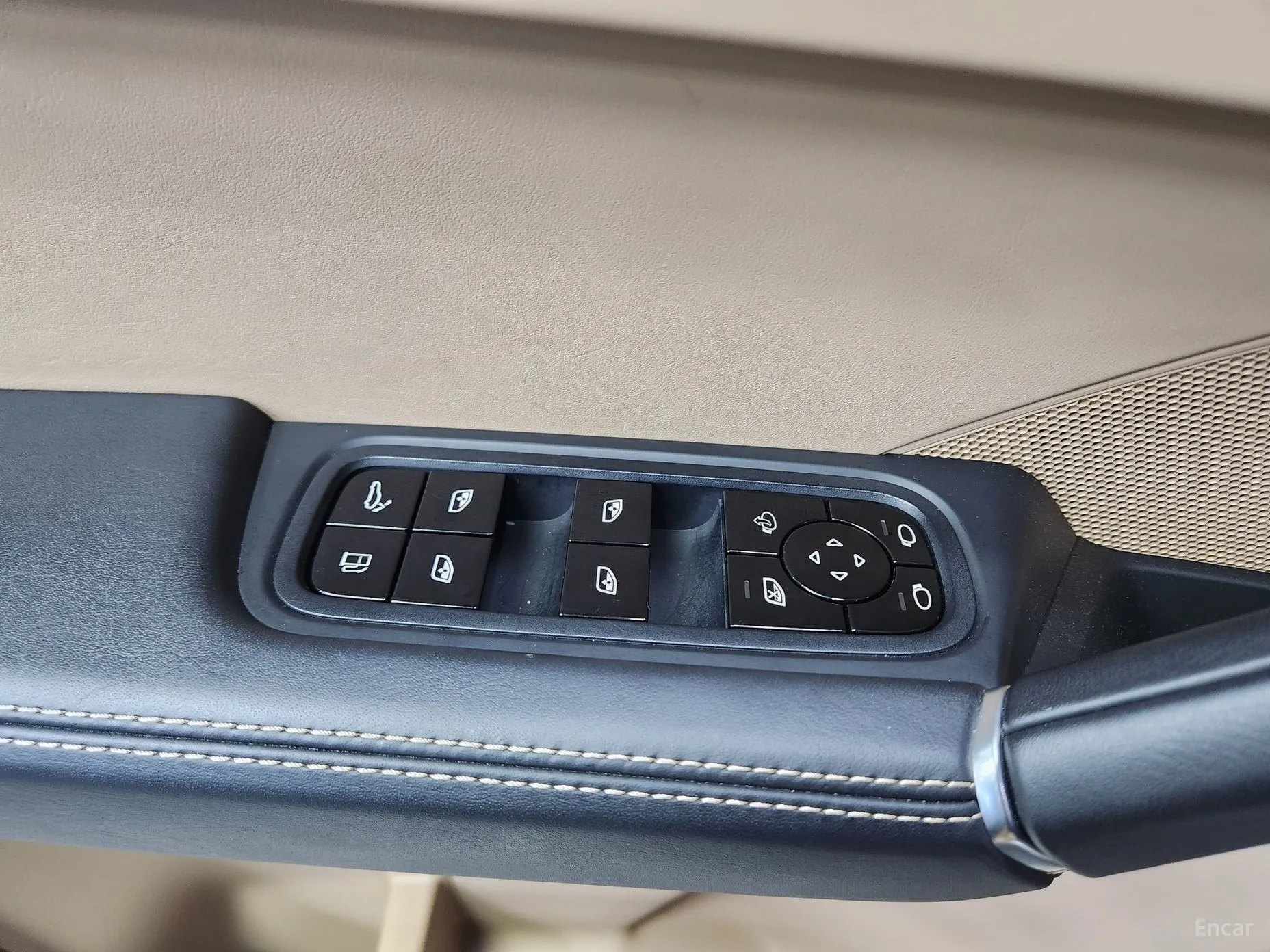 Porsche Cayenne (PO536) превью 7