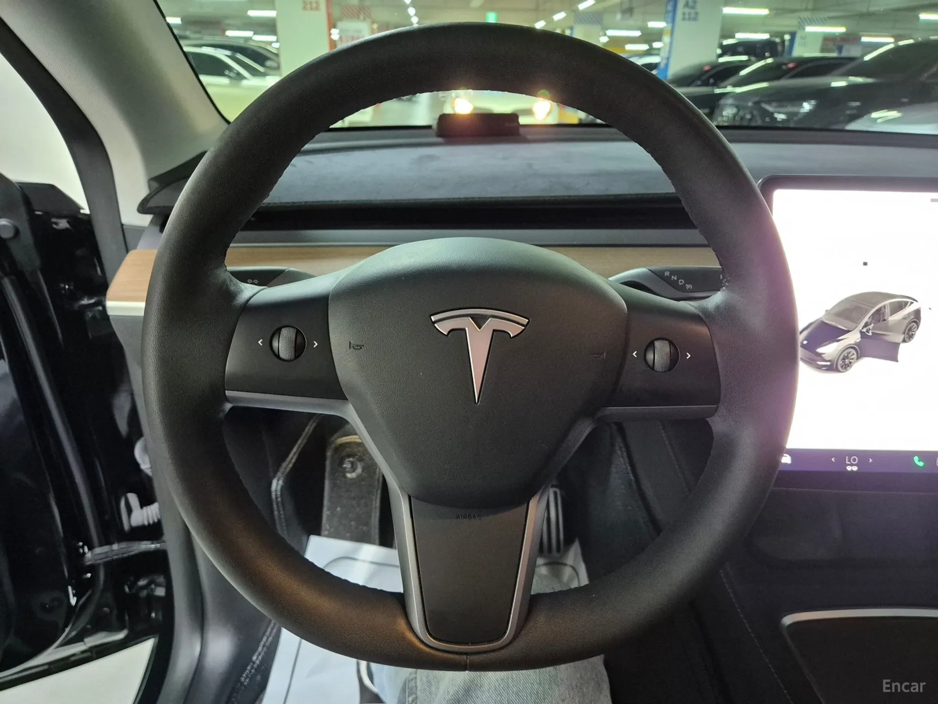 Tesla Model Y превью 10