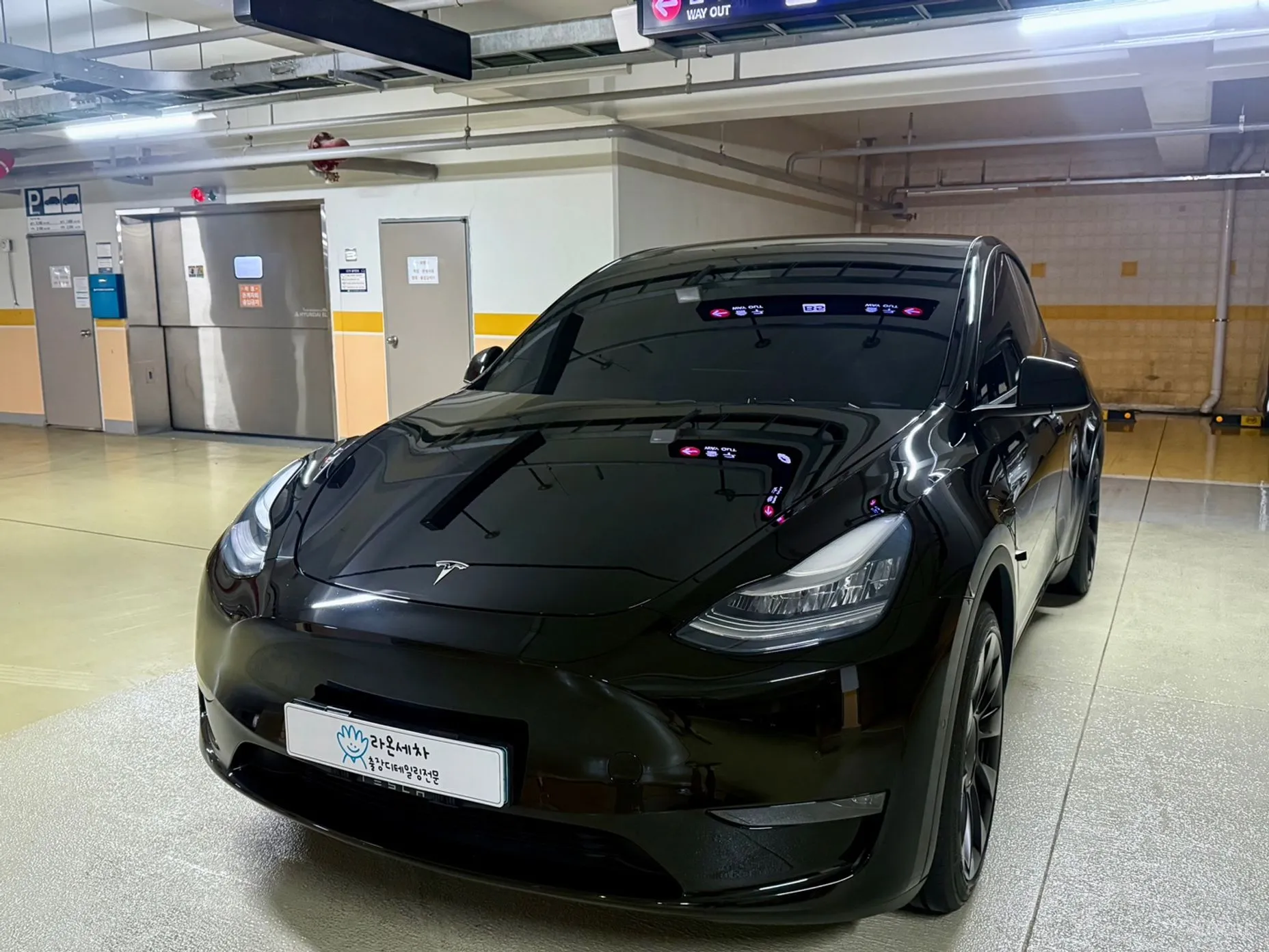 Tesla Model Y превью 14
