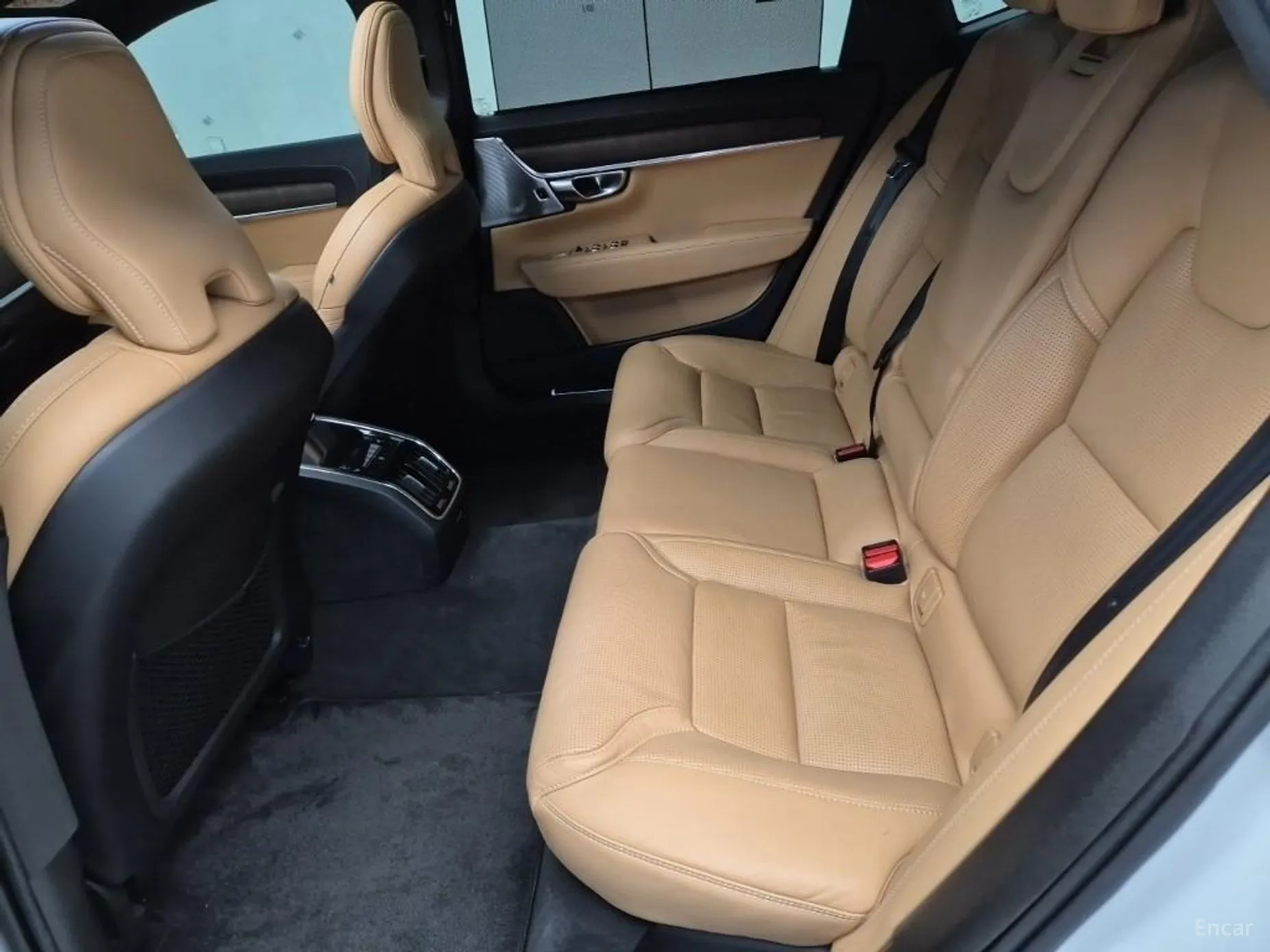 Volvo S90 превью 12