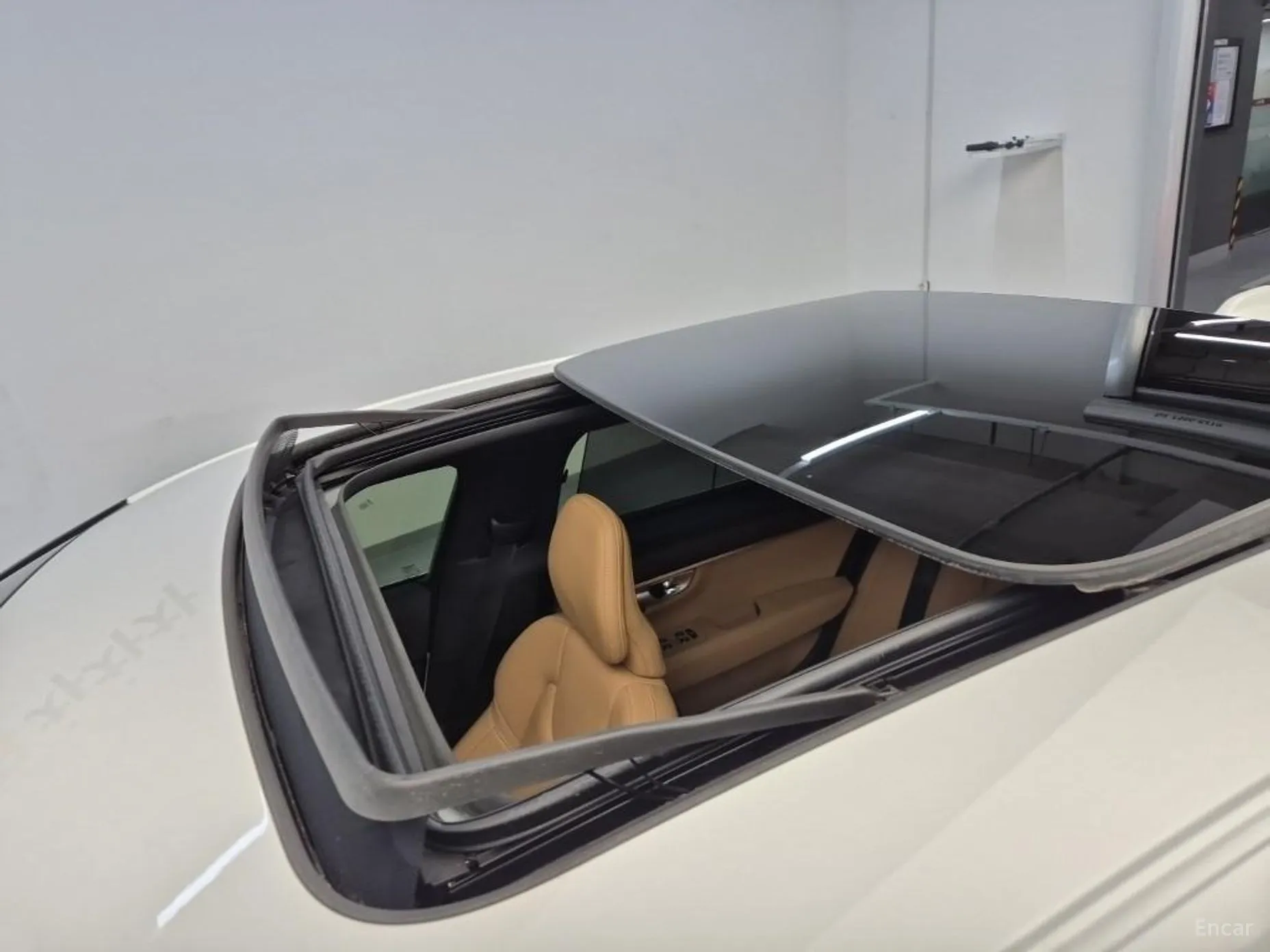 Volvo S90 превью 13