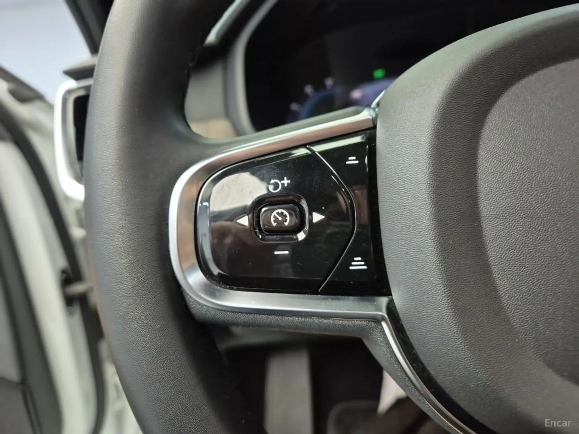 Volvo S90 превью 16