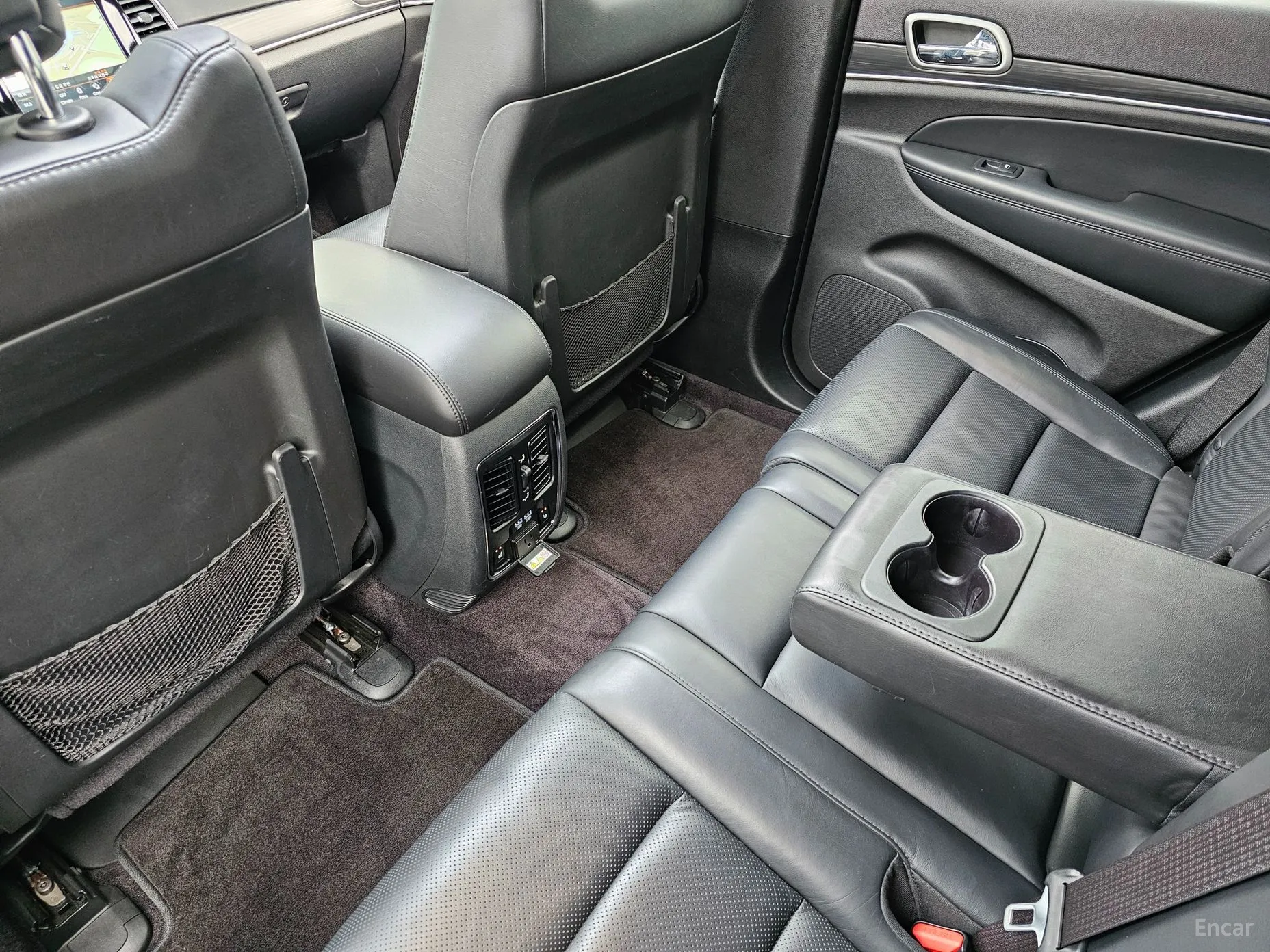 Jeep Grand Cherokee превью 16