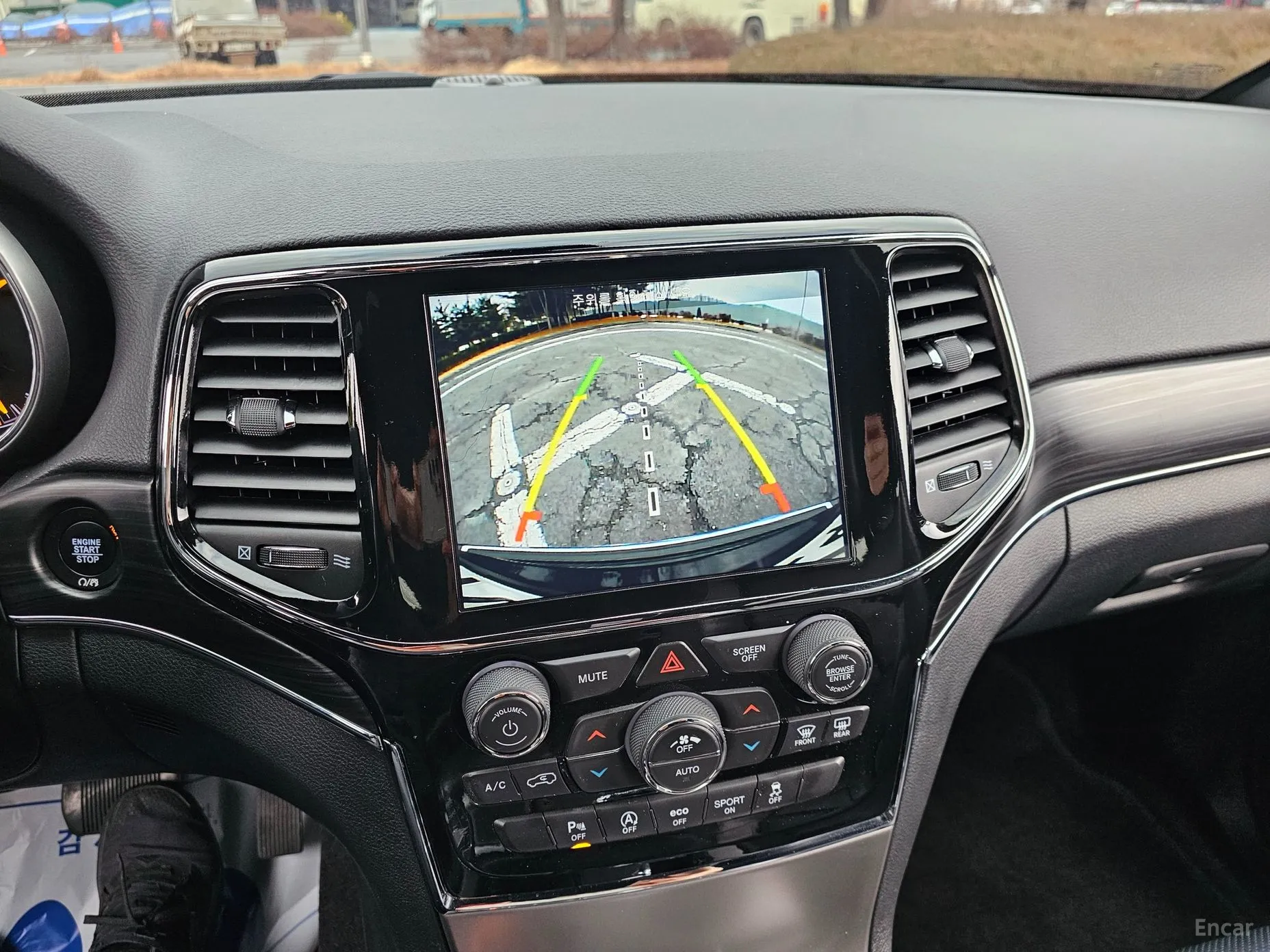 Jeep Grand Cherokee превью 7
