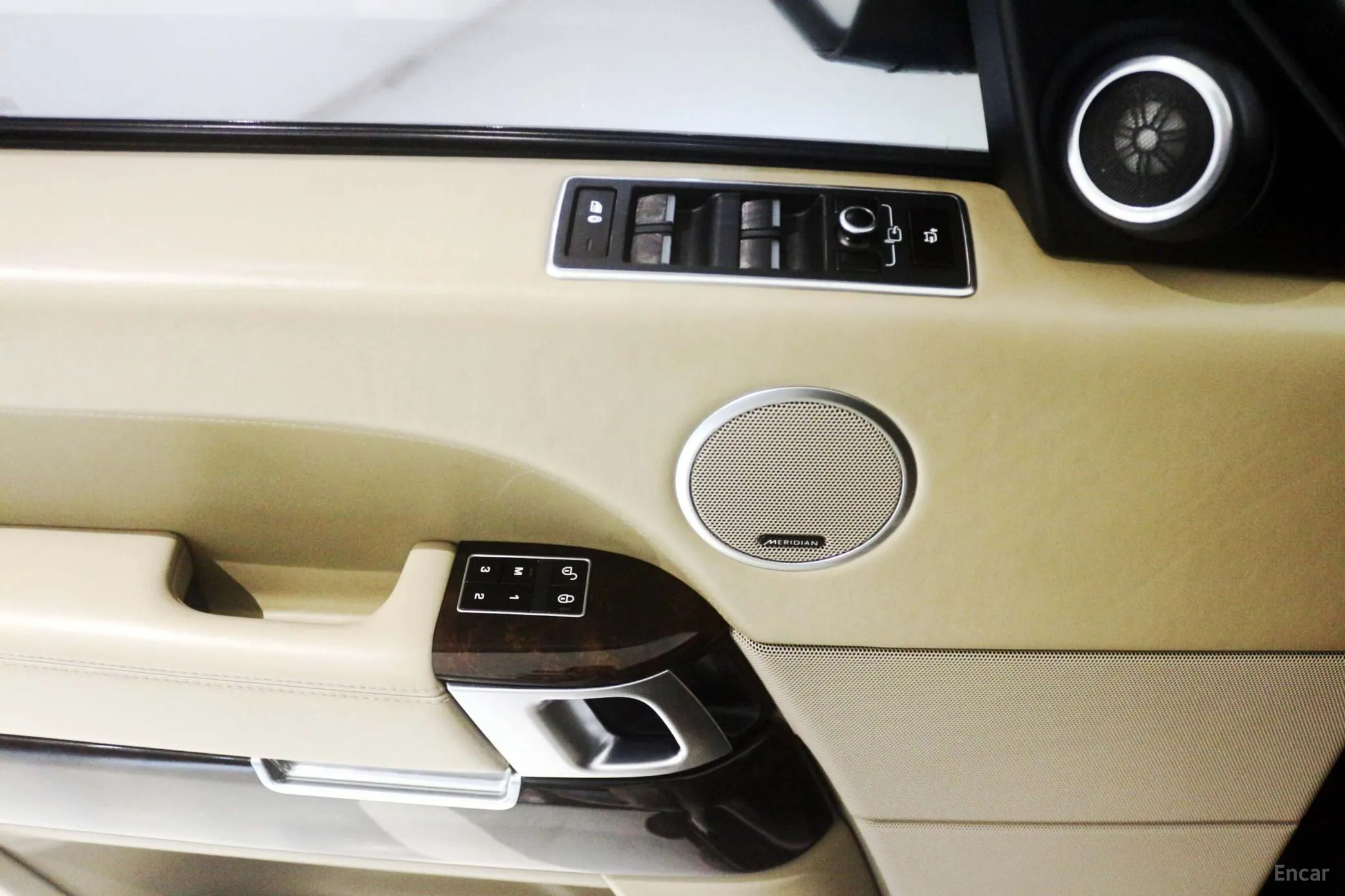 Land Rover Range Rover 4th Generation превью 14