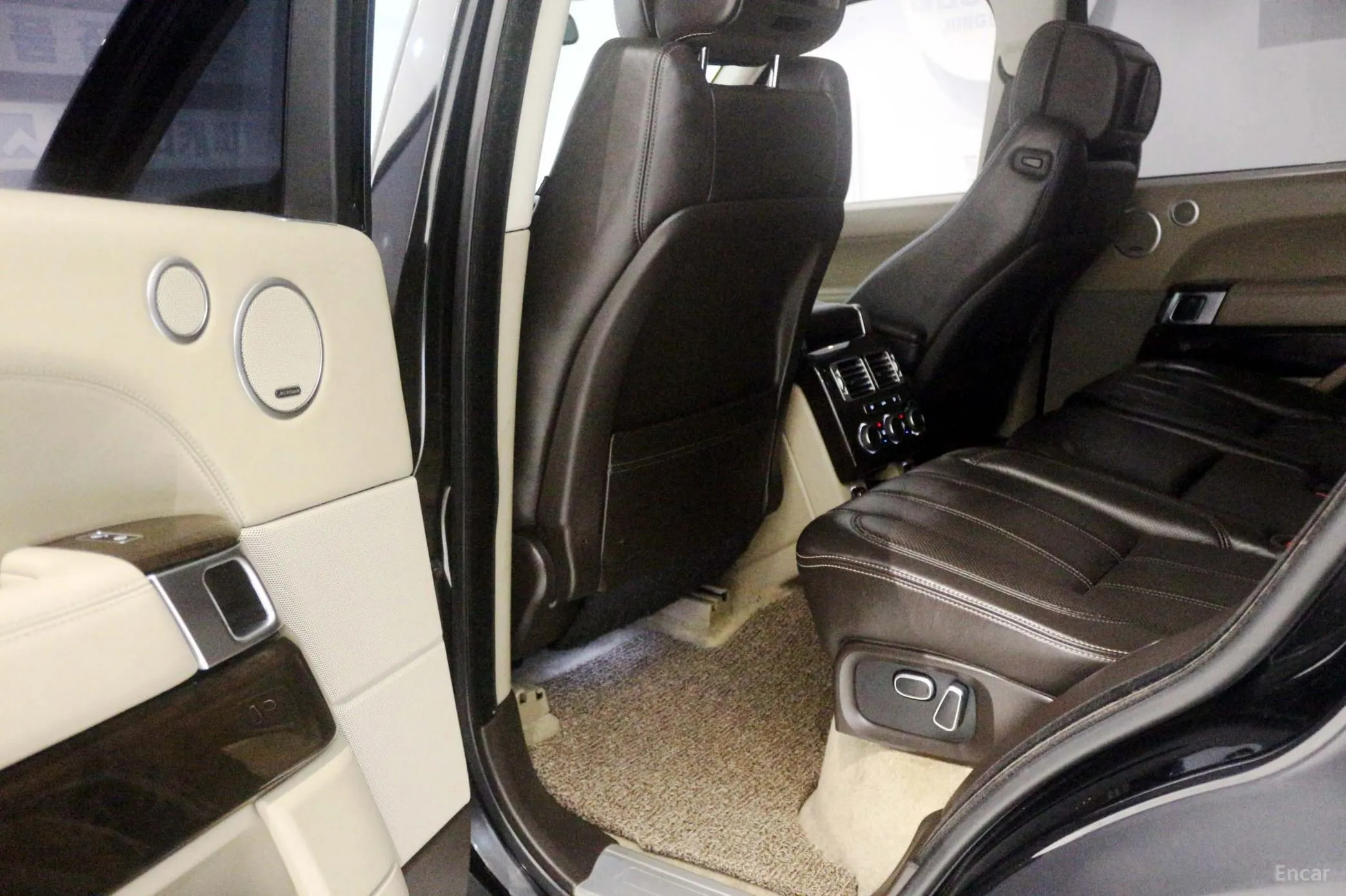 Land Rover Range Rover 4th Generation превью 17