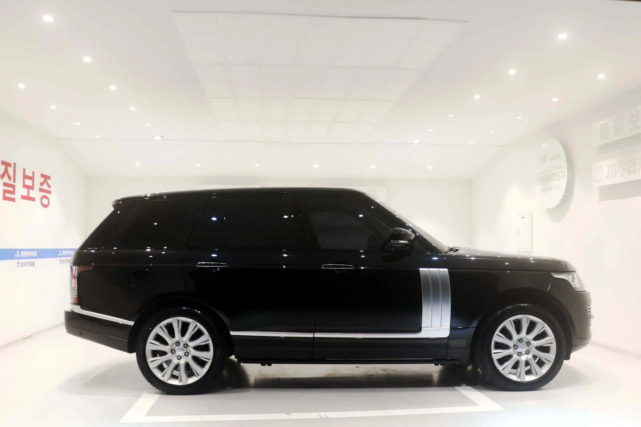Land Rover Range Rover 4th Generation превью 7