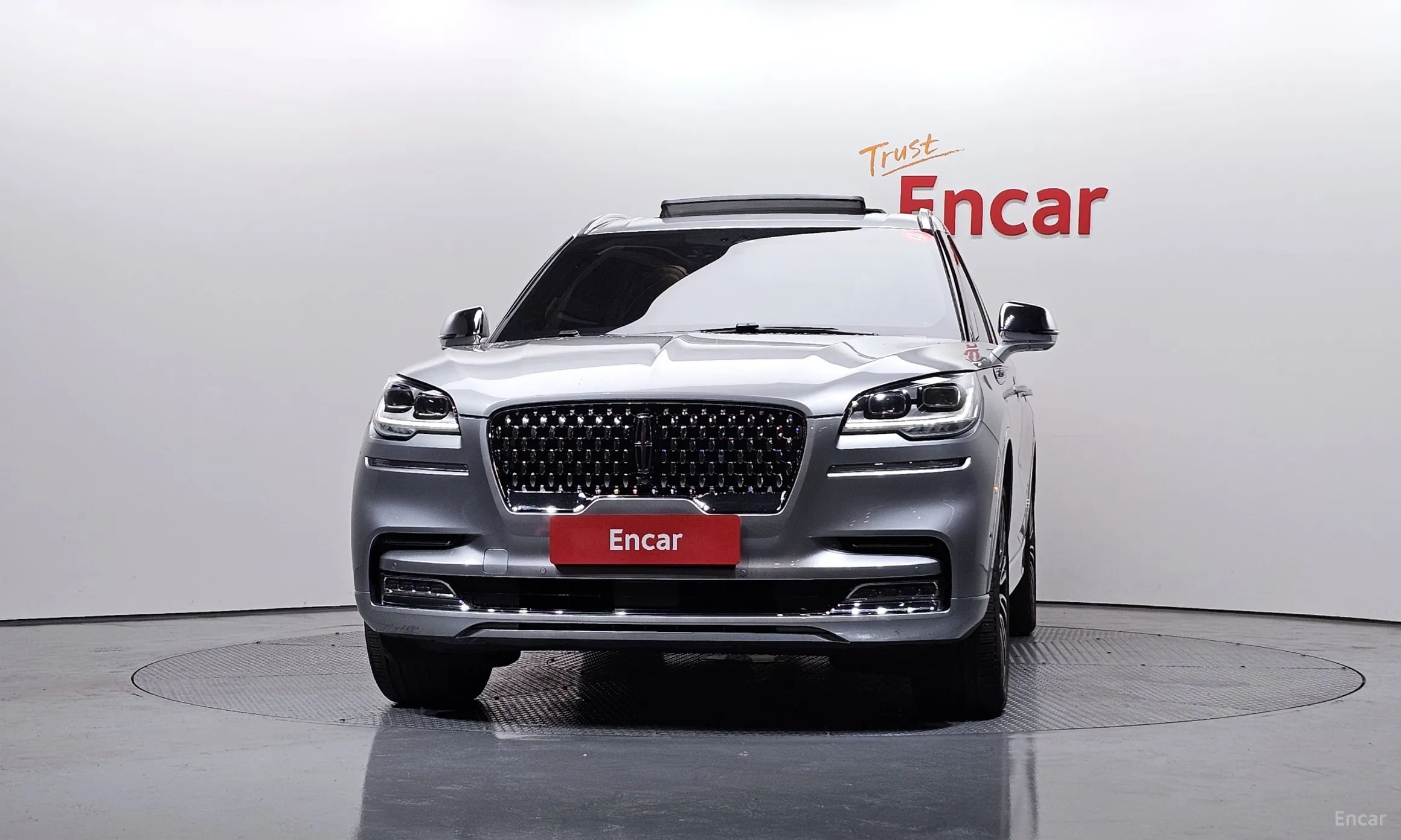 Lincoln Aviator 2nd Generation превью 3