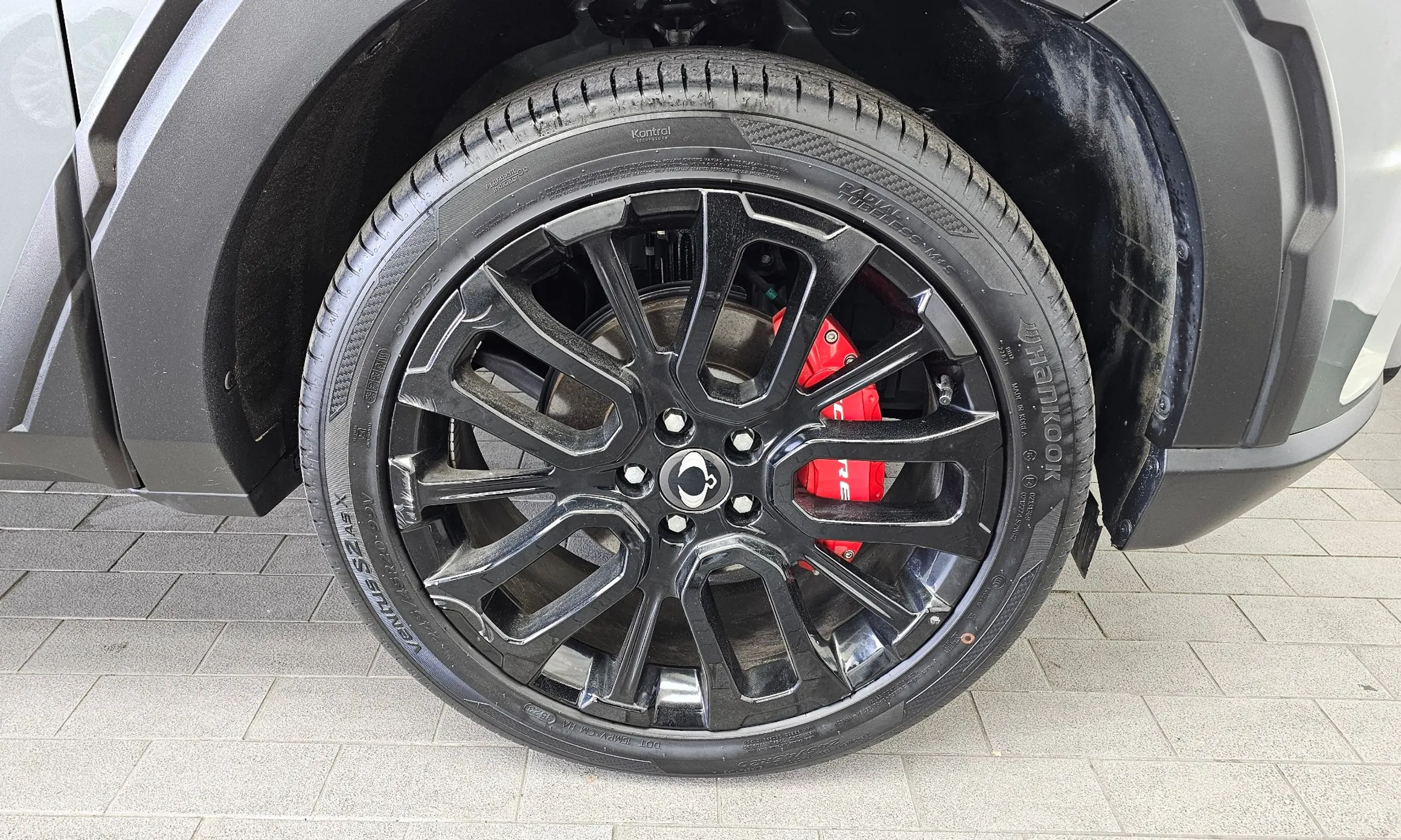 KG Mobility (SsangYong) Torres превью 5
